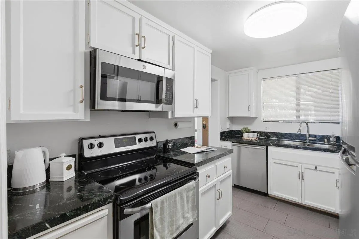 Photo #10: 260006715 Listing: Photo #10