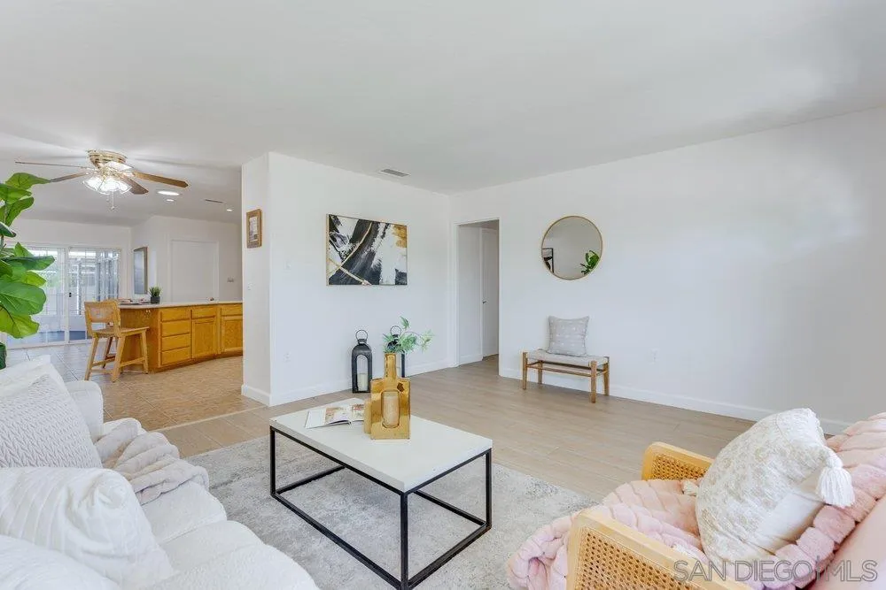 https://cdn.realtyfeed.com/cdn/127/260006716/169fb801b918106f8eded9c7df57a894.webp