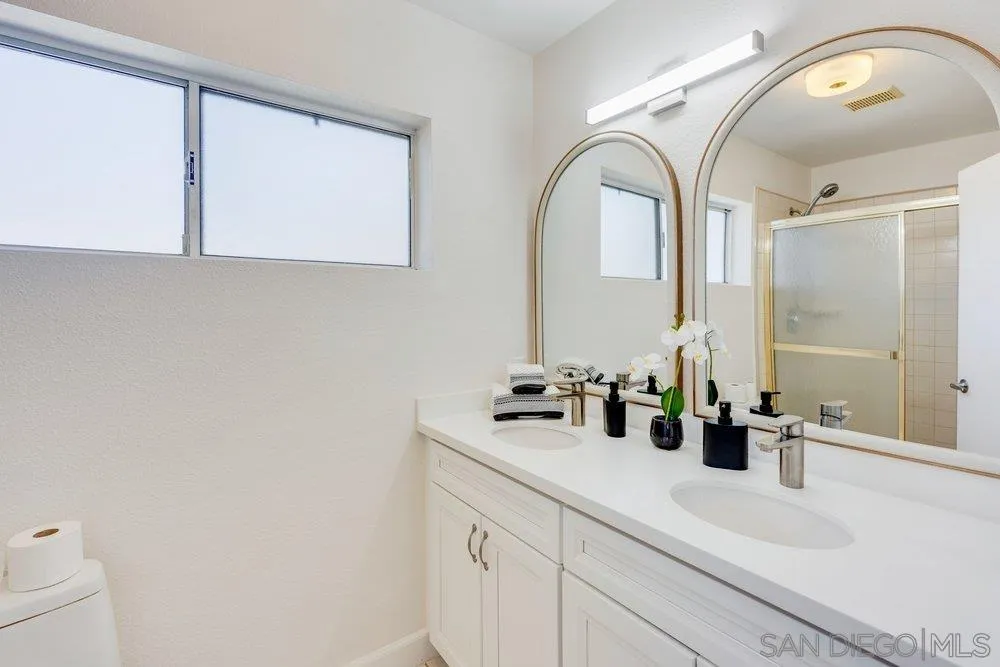 https://cdn.realtyfeed.com/cdn/127/260006716/a536f422fc714445b09c8c1a499d0955.webp