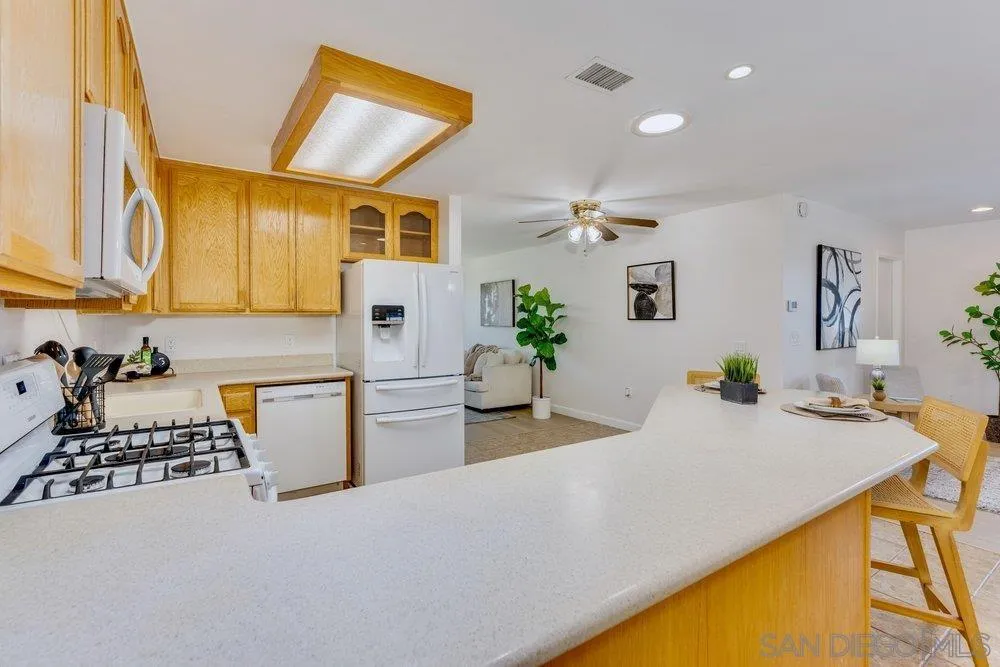 https://cdn.realtyfeed.com/cdn/127/260006716/f3322ada50c4f0abade3519d1263b3df.webp