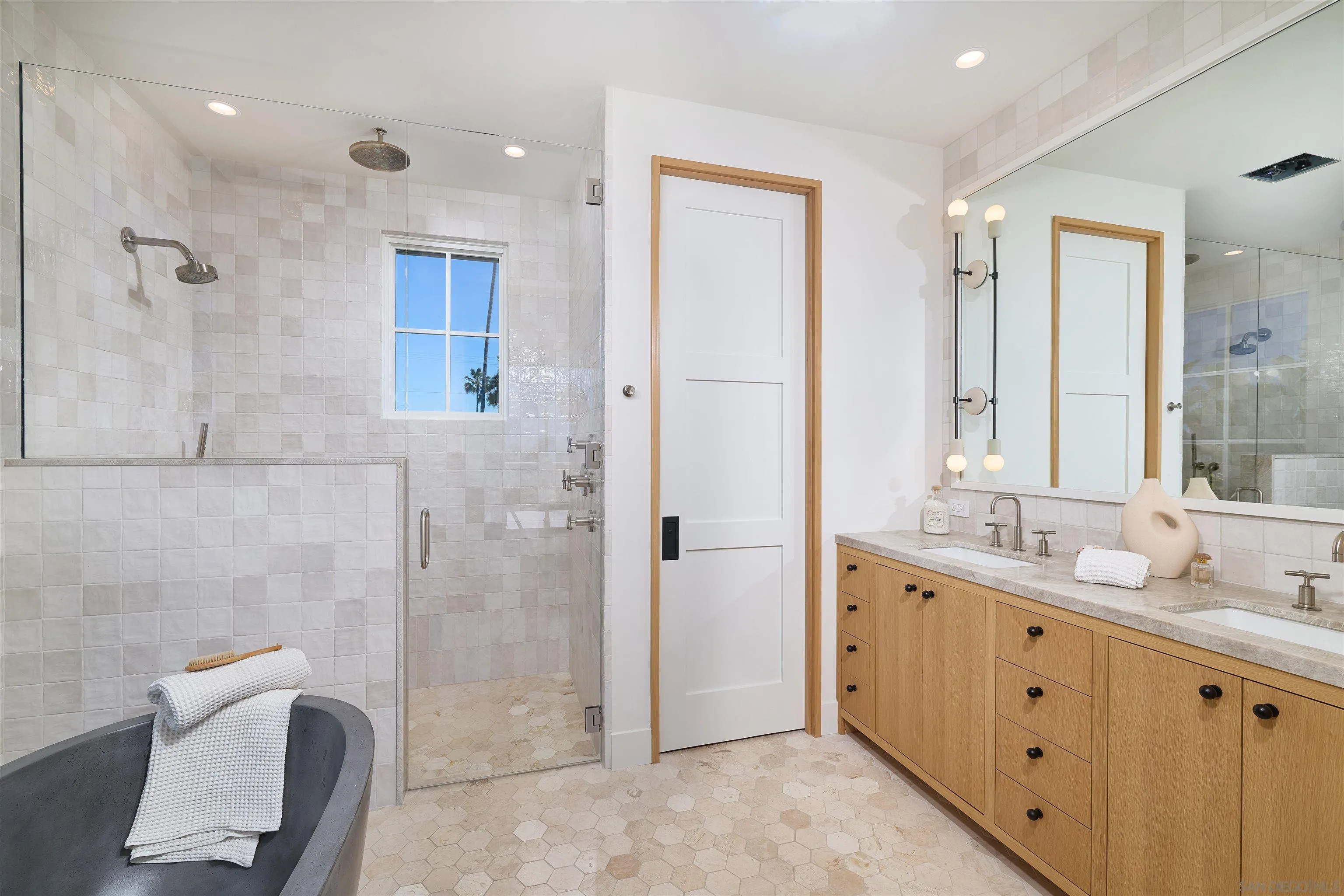 181 Nardo, Solana Beach, CA, 92075