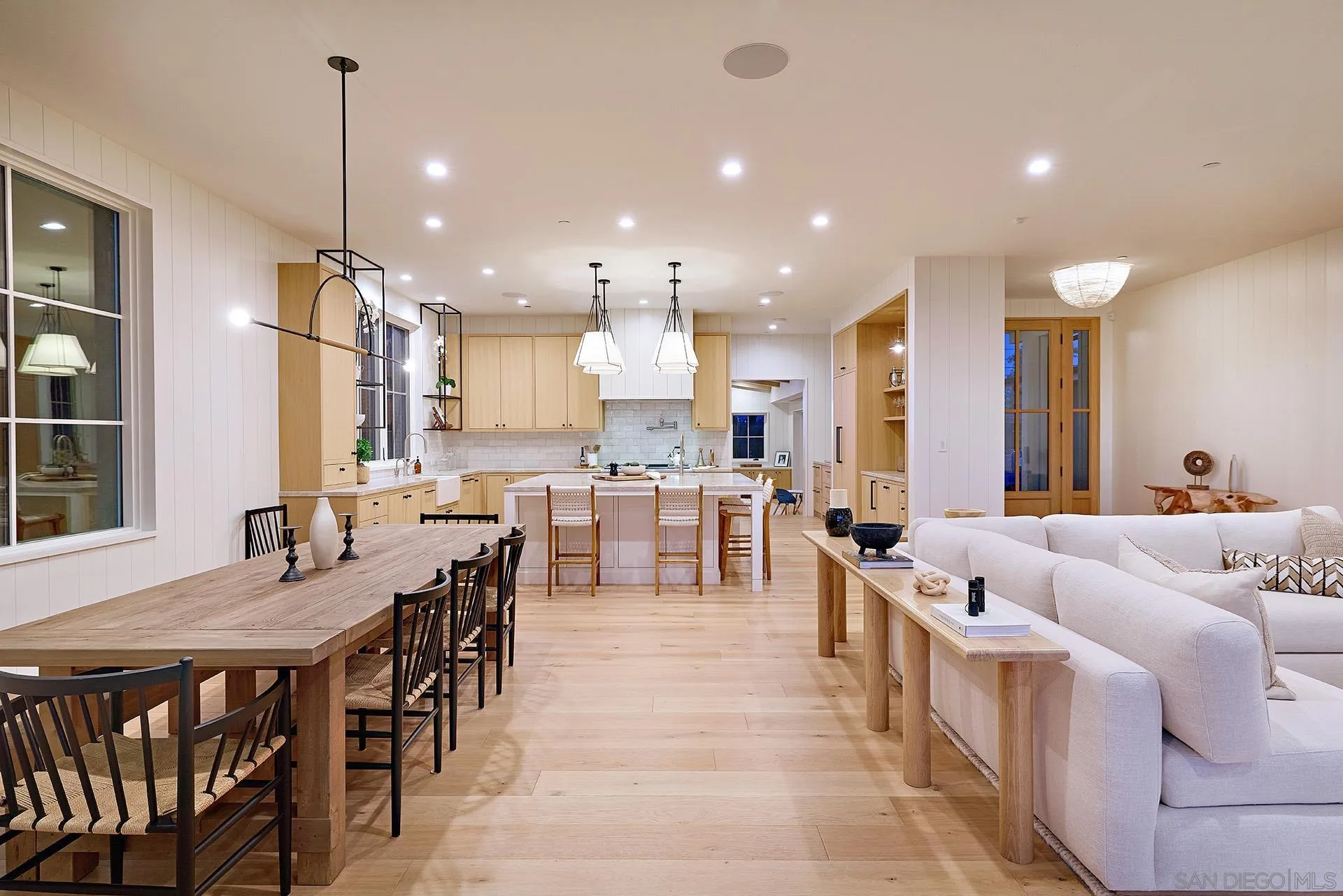 181 Nardo, Solana Beach, CA, 92075