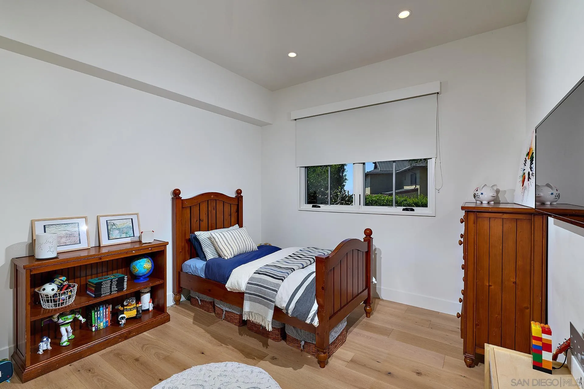 181 Nardo, Solana Beach, CA, 92075