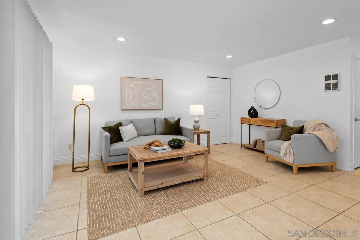 Photo #10: 260006725 Listing: Photo #10