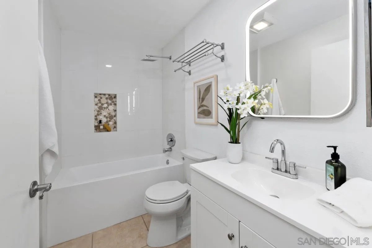 Photo #18: 260006725 Listing: Photo #18