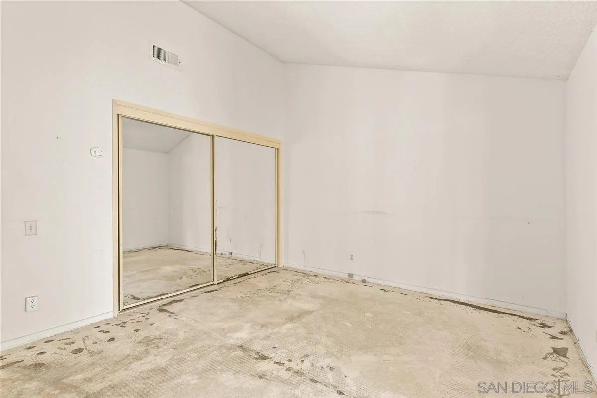 Photo #17: 260006726 Listing: Photo #17