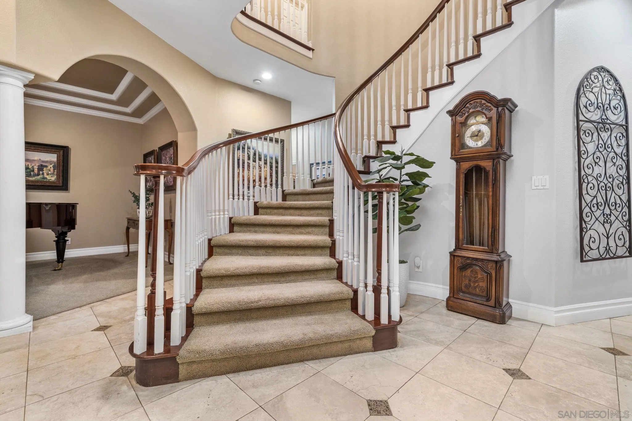 https://cdn.realtyfeed.com/cdn/127/260006743/070196eea605641df57d3d793074c3c1.webp