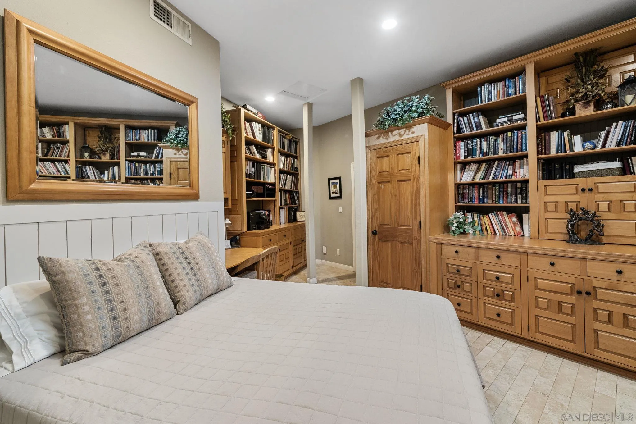 https://cdn.realtyfeed.com/cdn/127/260006743/0f801325b37478839f5cf9aca693178f.webp