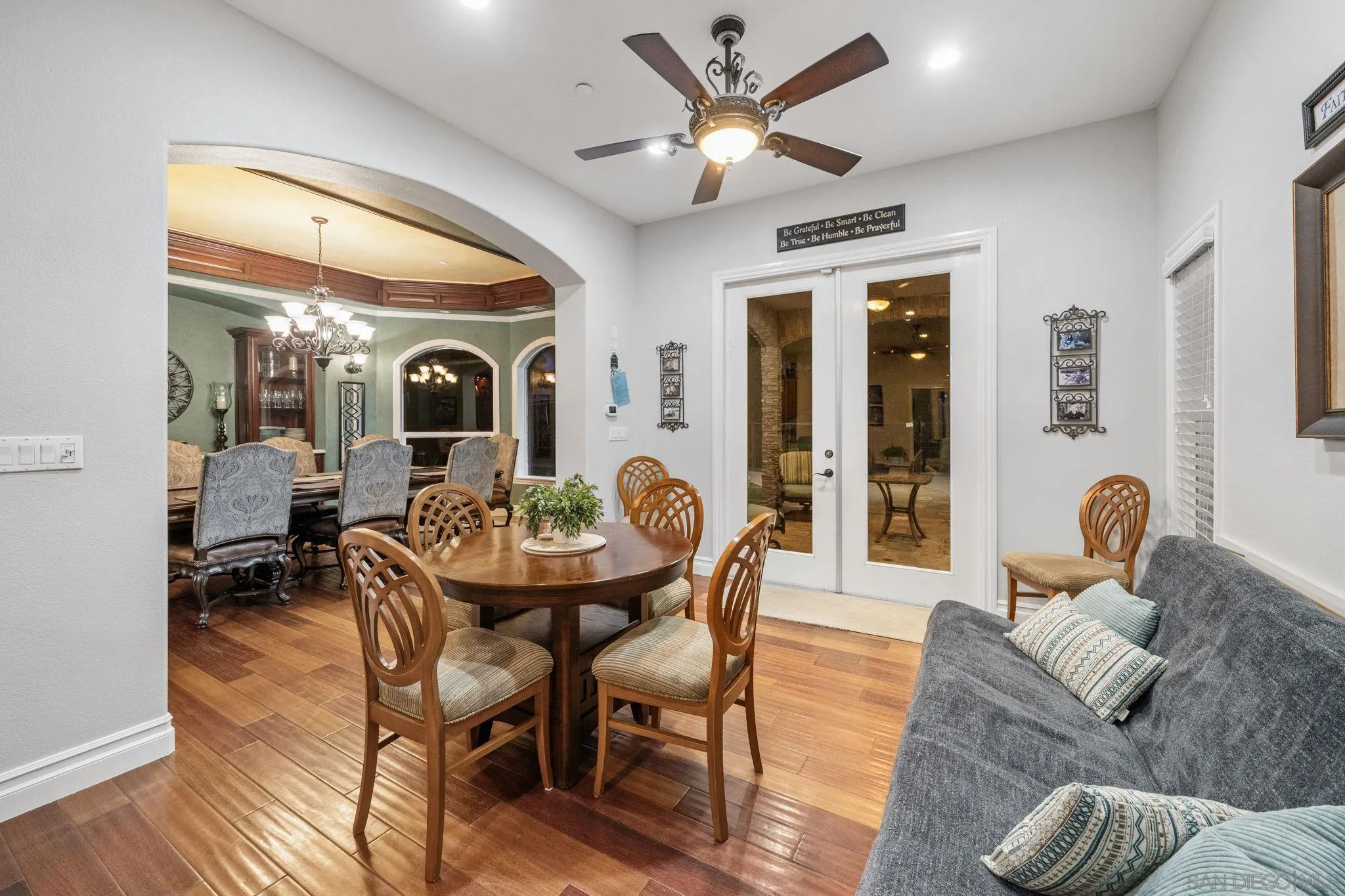 https://cdn.realtyfeed.com/cdn/127/260006743/8086a902850ddac1e340a462dd882957.webp