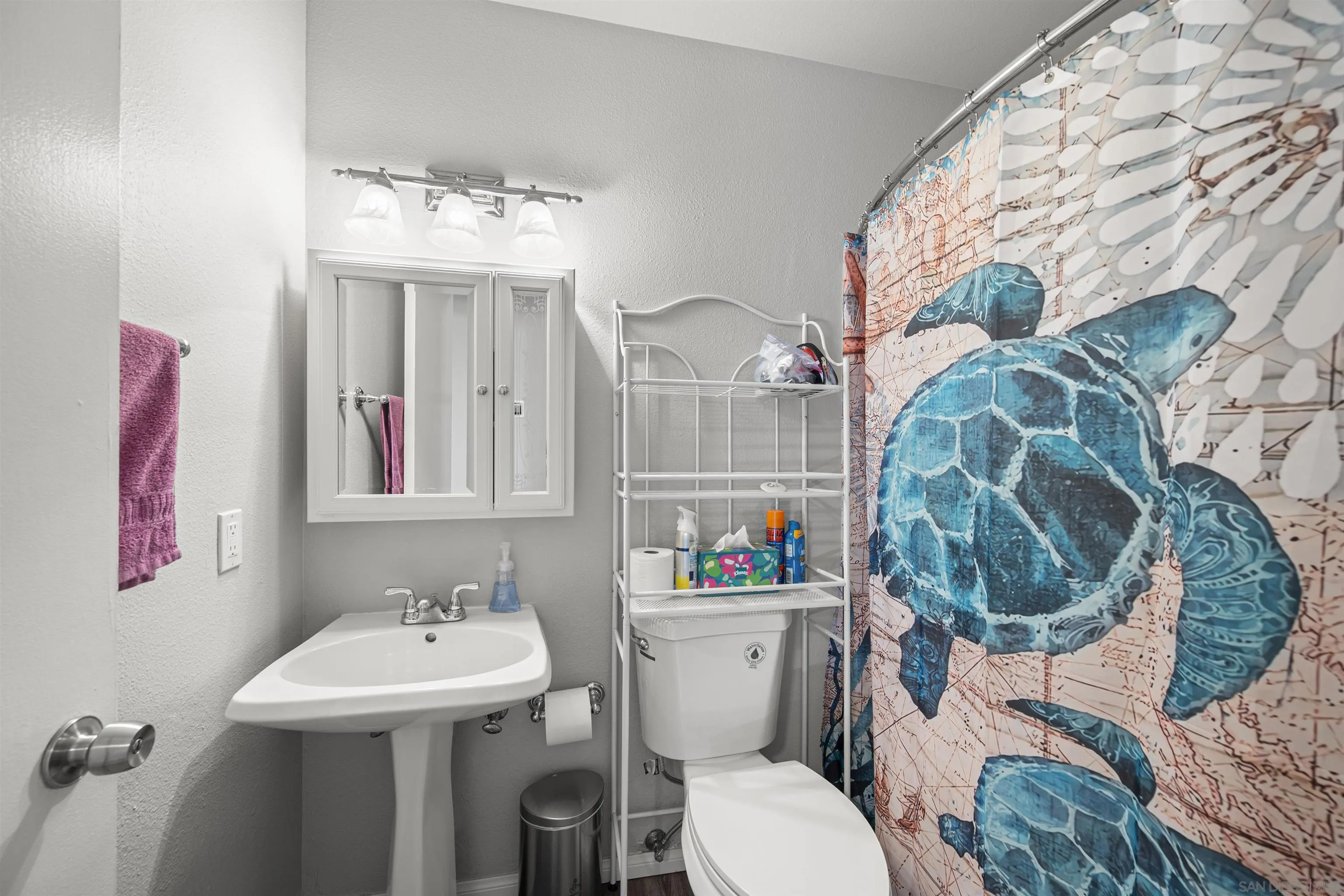 https://cdn.realtyfeed.com/cdn/127/260006755/2a2336fbde33f60136b6788a52d3729f.webp