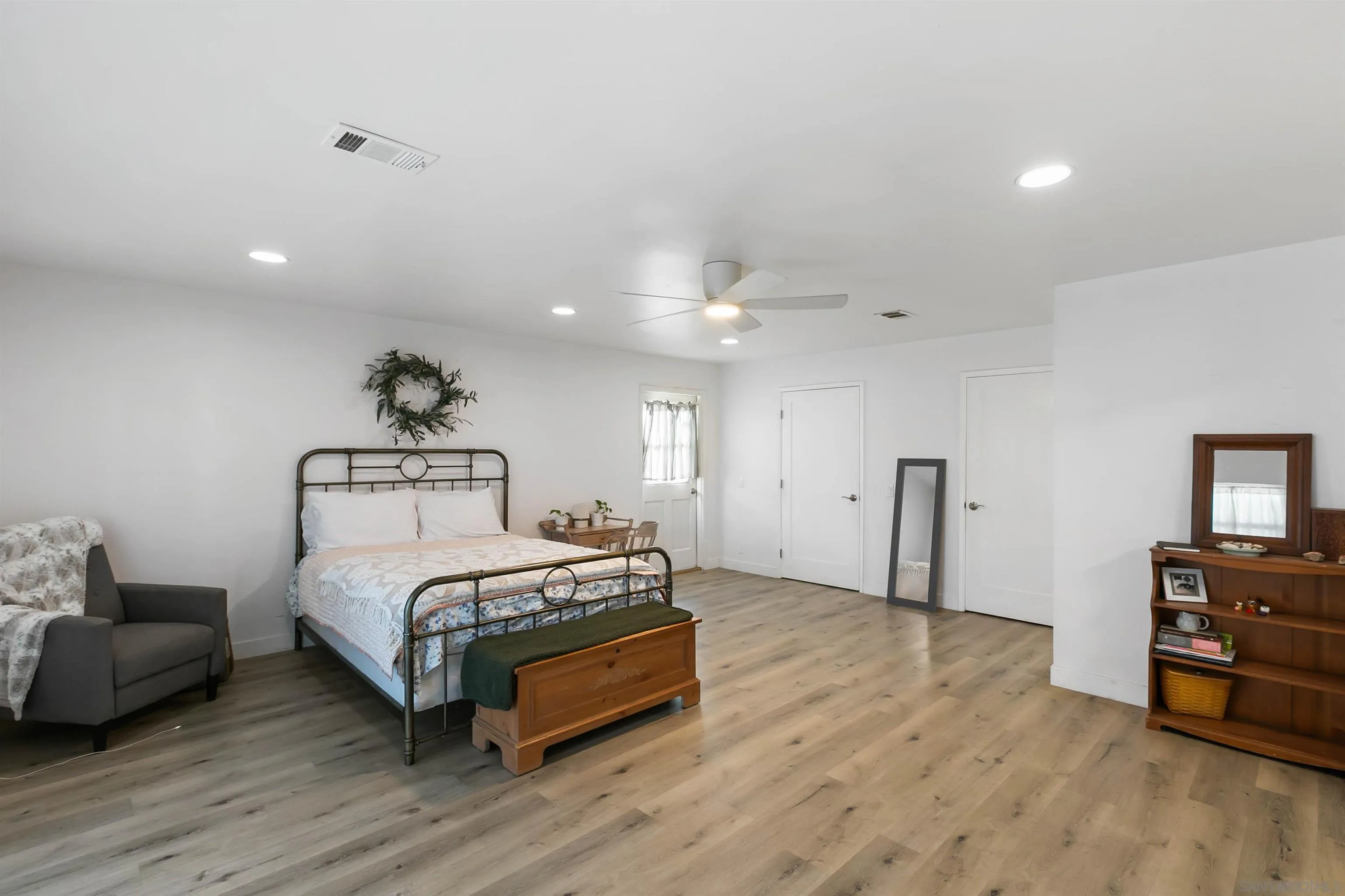 https://cdn.realtyfeed.com/cdn/127/260006756/2f5a6ef0b21a09dbc63cacca6ba24895.webp