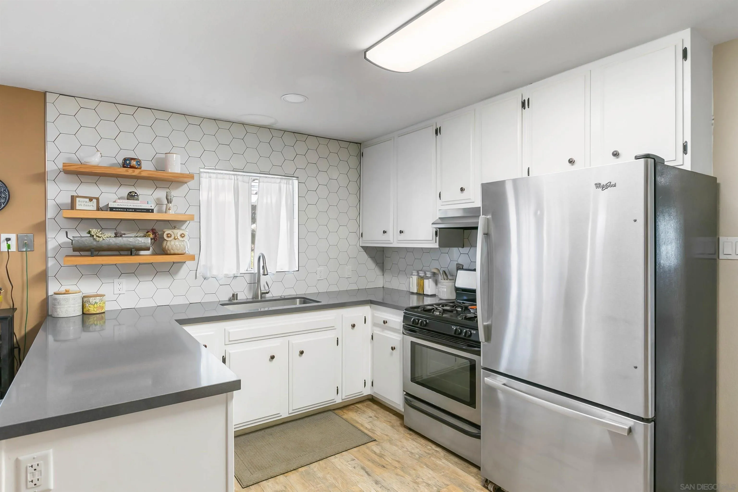 https://cdn.realtyfeed.com/cdn/127/260006756/a96fac5936fa536282c4df571a64b0a7.webp