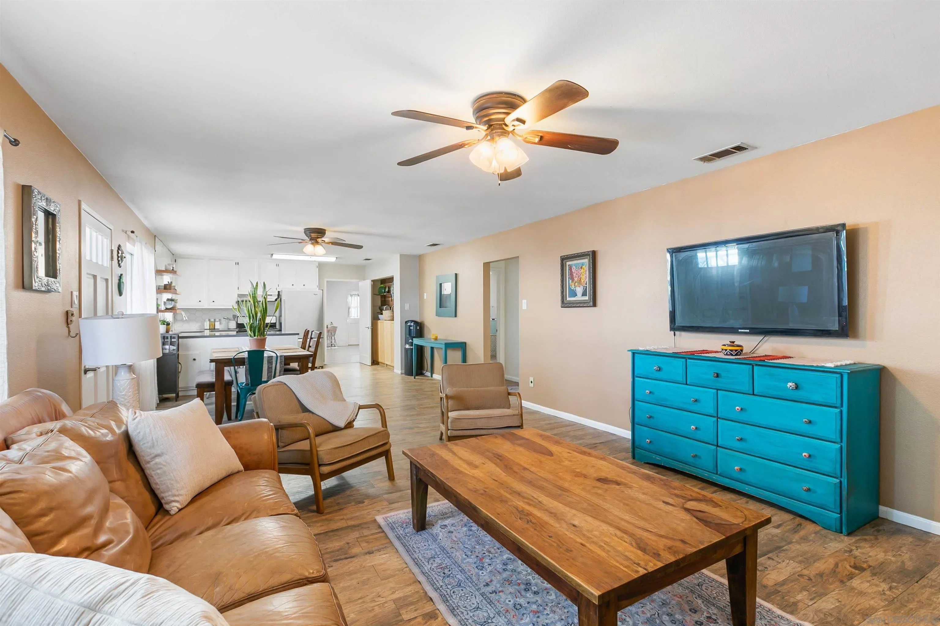 https://cdn.realtyfeed.com/cdn/127/260006756/d0c8357ddf713a795f3d385b6b751651.webp