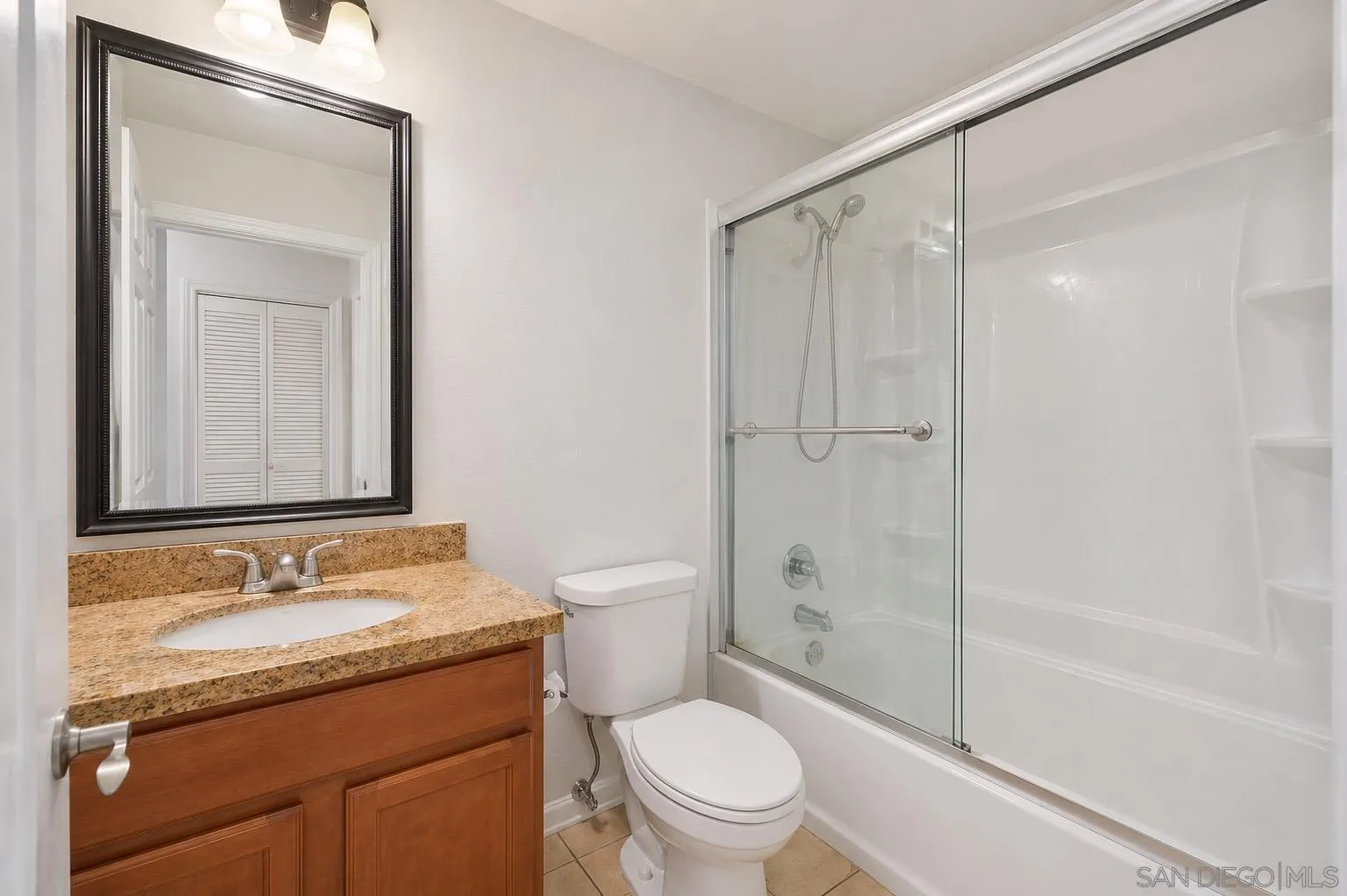 Photo #8: 260006765 Listing: Photo #8