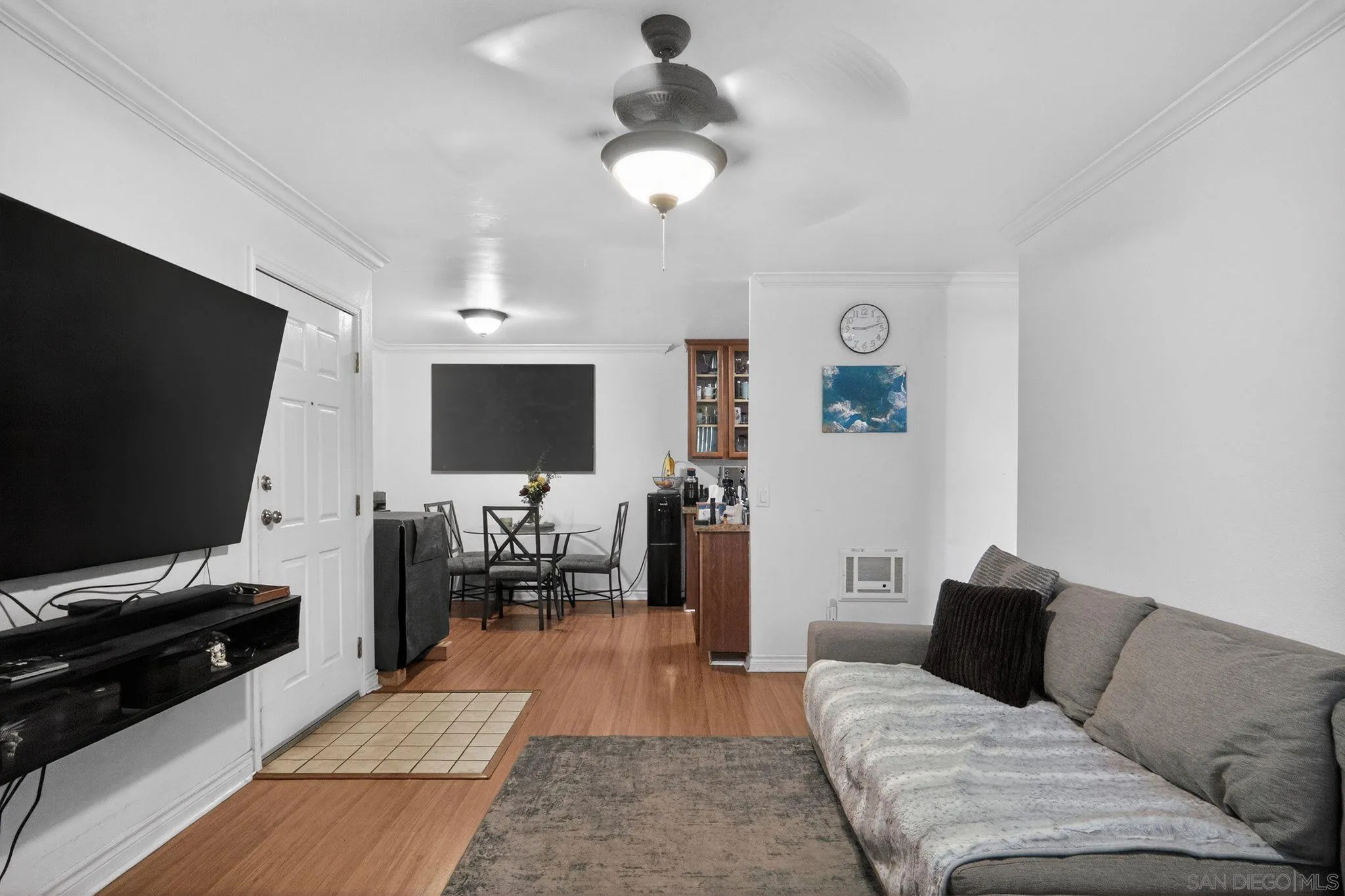 Photo #1: 260006765 Listing: Photo #1