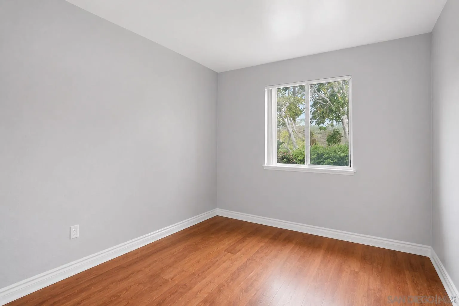 Photo #9: 260006765 Listing: Photo #9