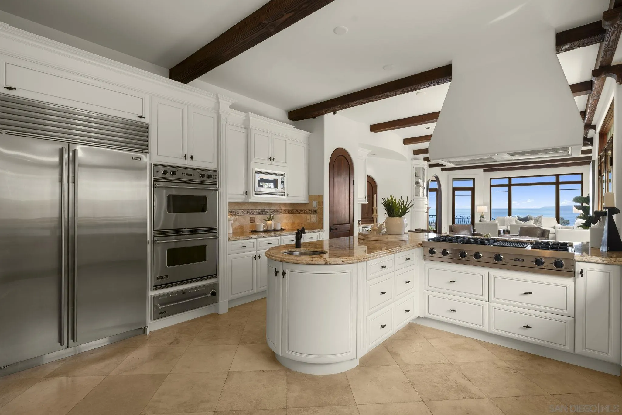 https://cdn.realtyfeed.com/cdn/127/260006766/586829a3598de72161b884e0b84cdaa7.webp