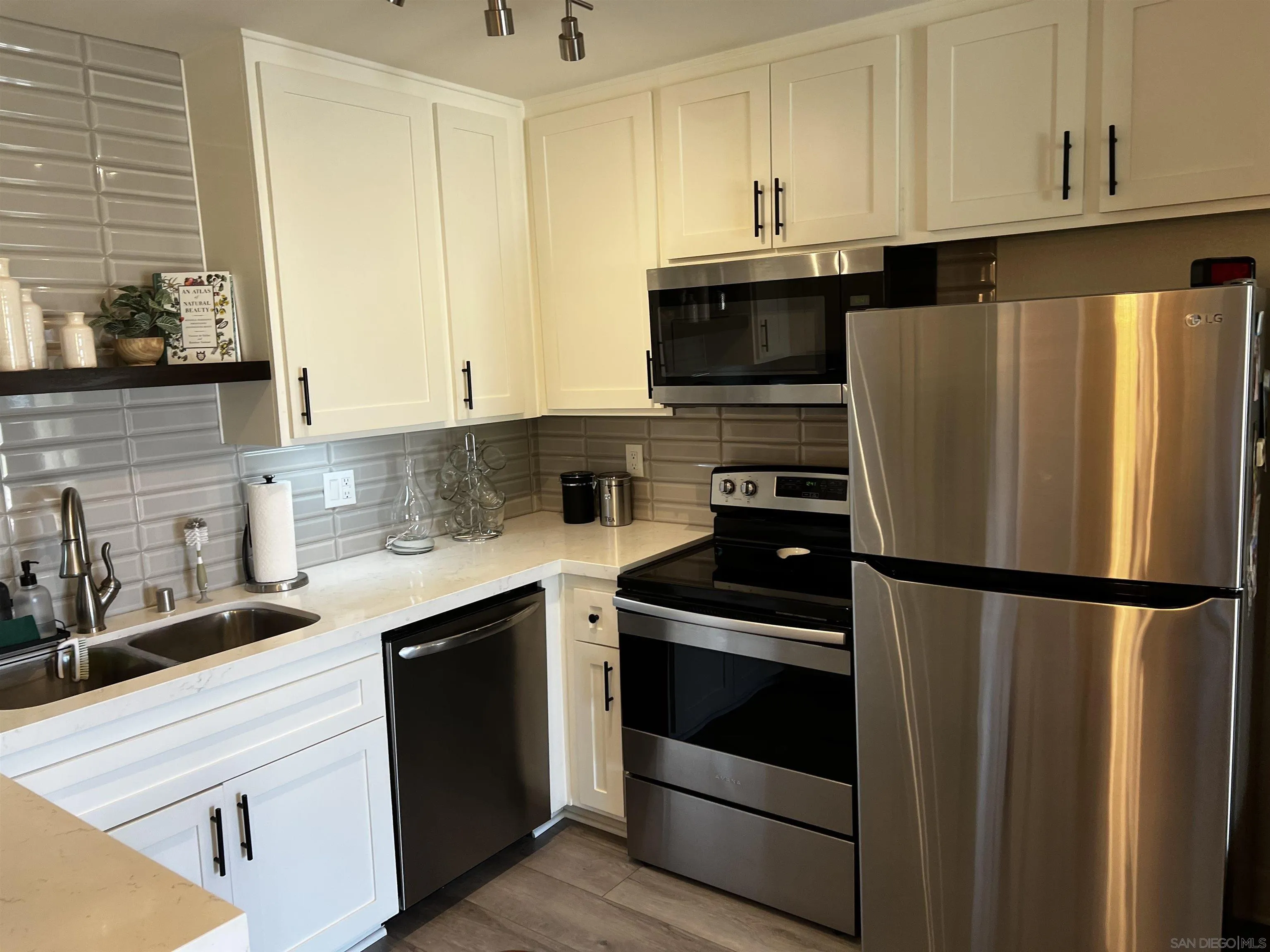 Photo #6: 260006769 Listing: Photo #6