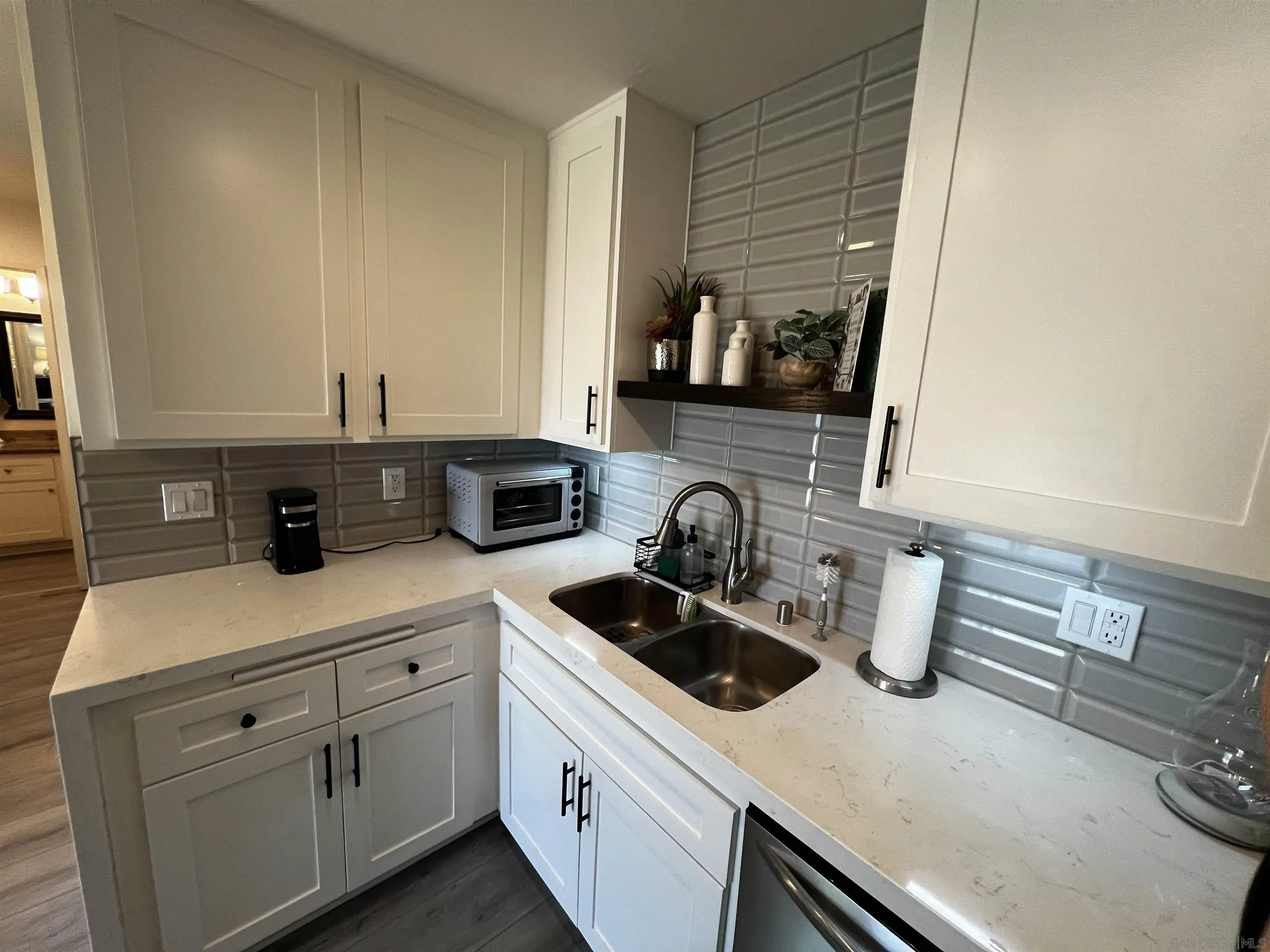 Photo #7: 260006769 Listing: Photo #7