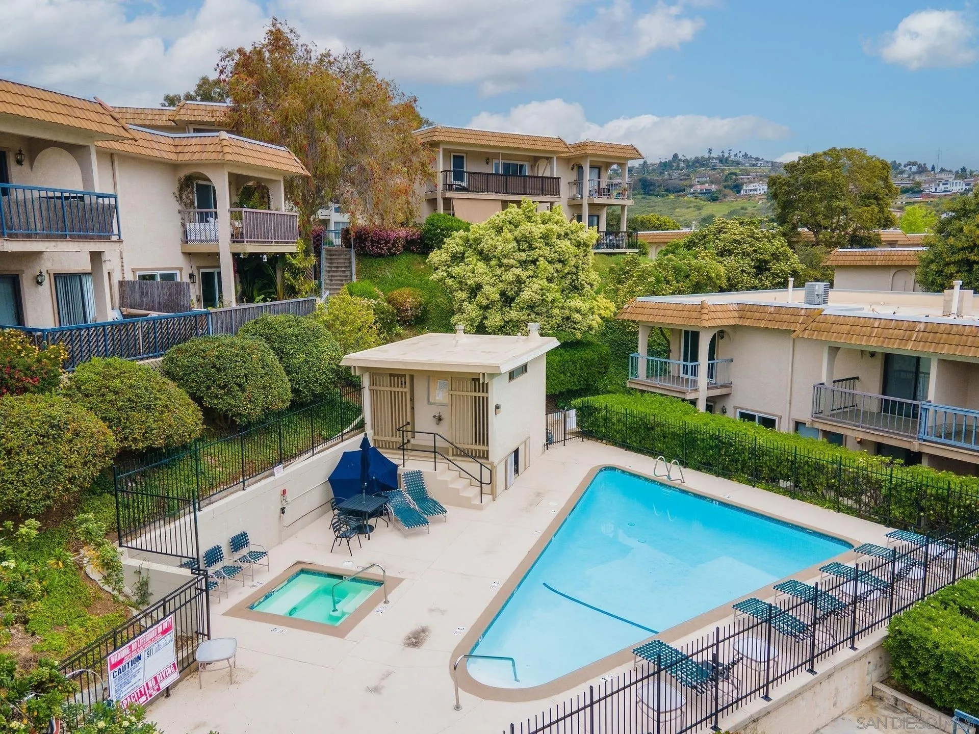 2400 Altisma Way UNIT B, Carlsbad, CA, 92009