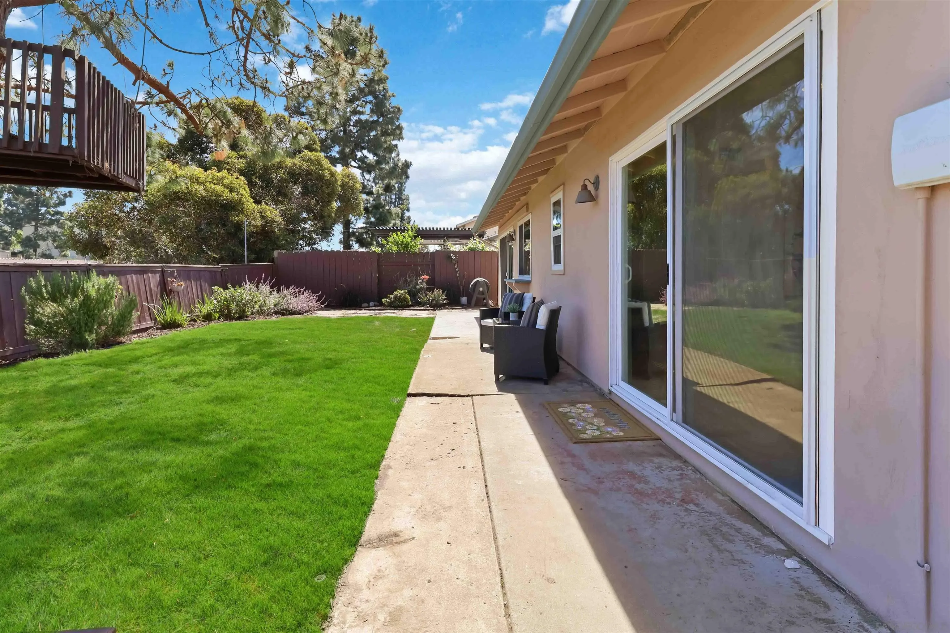https://cdn.realtyfeed.com/cdn/127/260006774/1261396d570e18a4047a51b0e1904129.webp