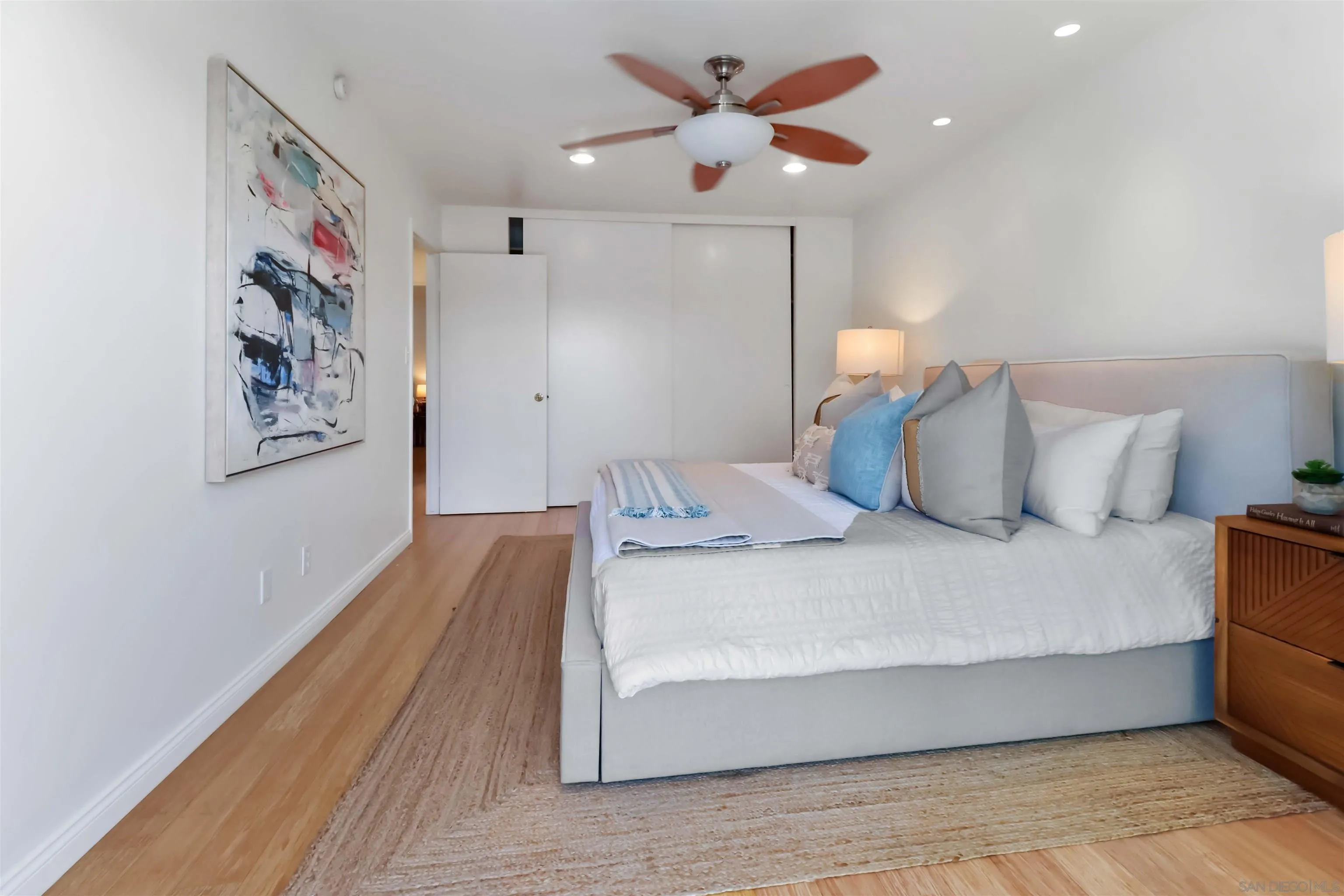 https://cdn.realtyfeed.com/cdn/127/260006774/33cc774243bf74d3dc2a662abeaf6412.webp