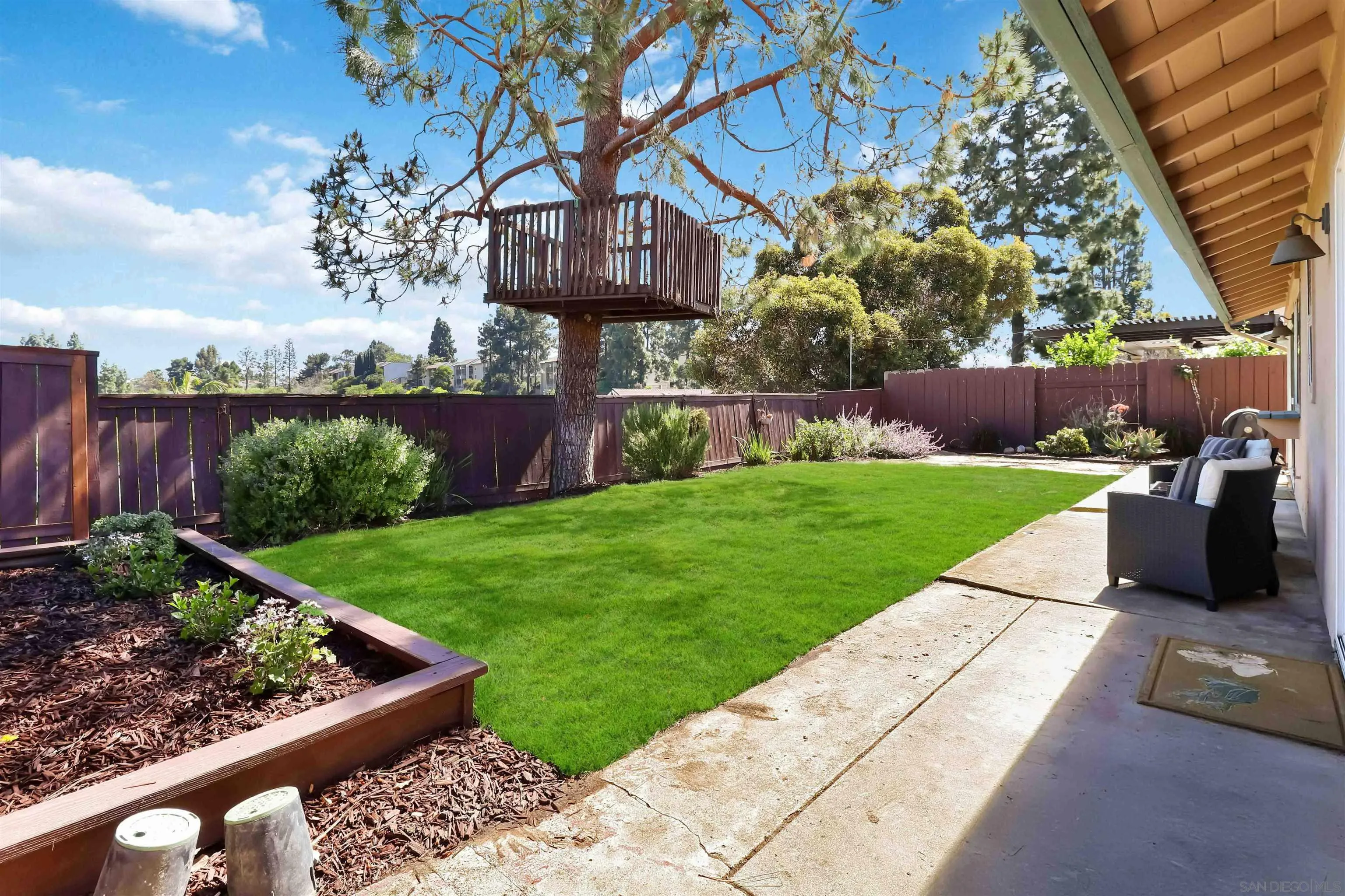 https://cdn.realtyfeed.com/cdn/127/260006774/43884917e70b3ed9daf8ddf8e551f4aa.webp