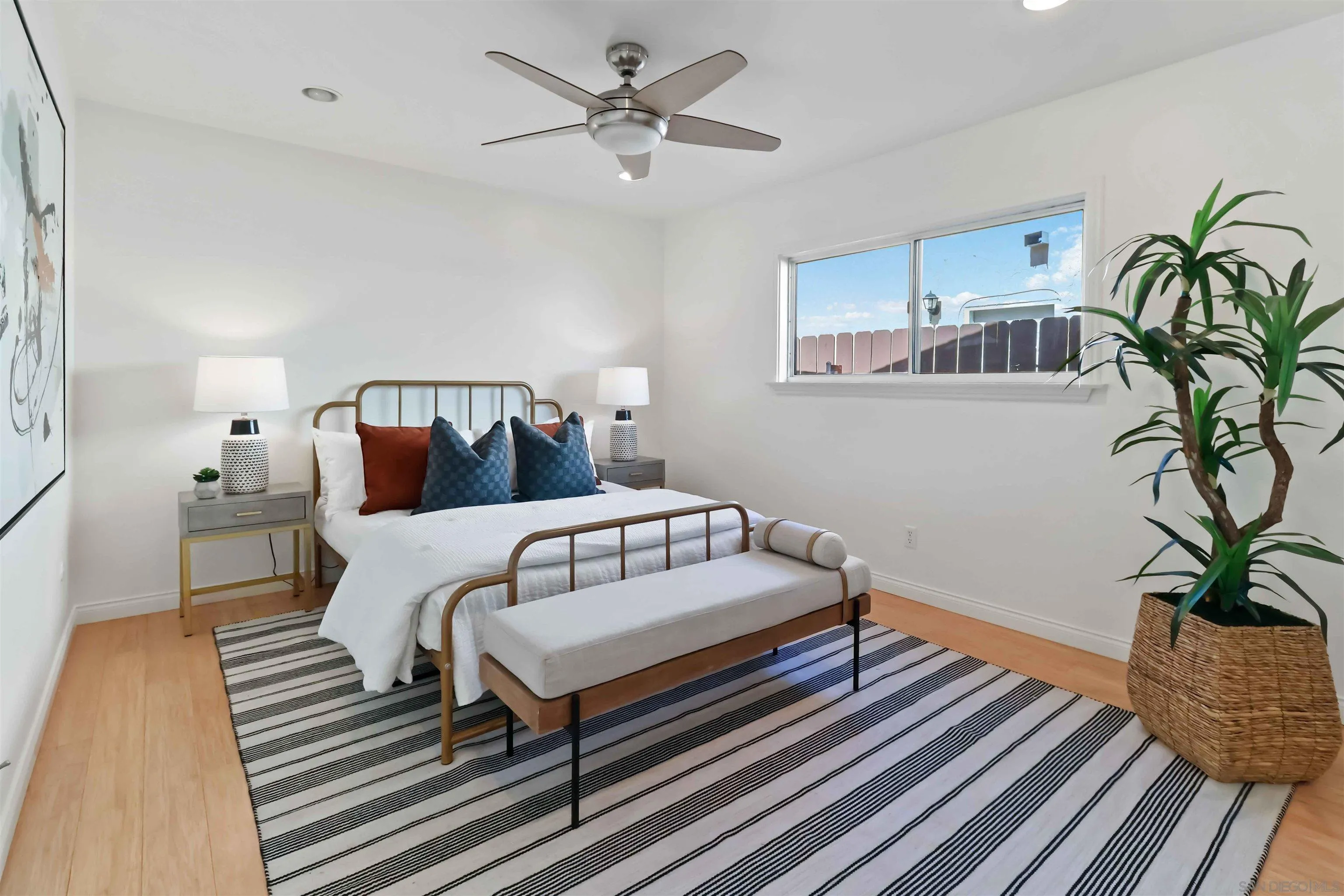 https://cdn.realtyfeed.com/cdn/127/260006774/5f19868d98ffe4878550ee53d1832566.webp