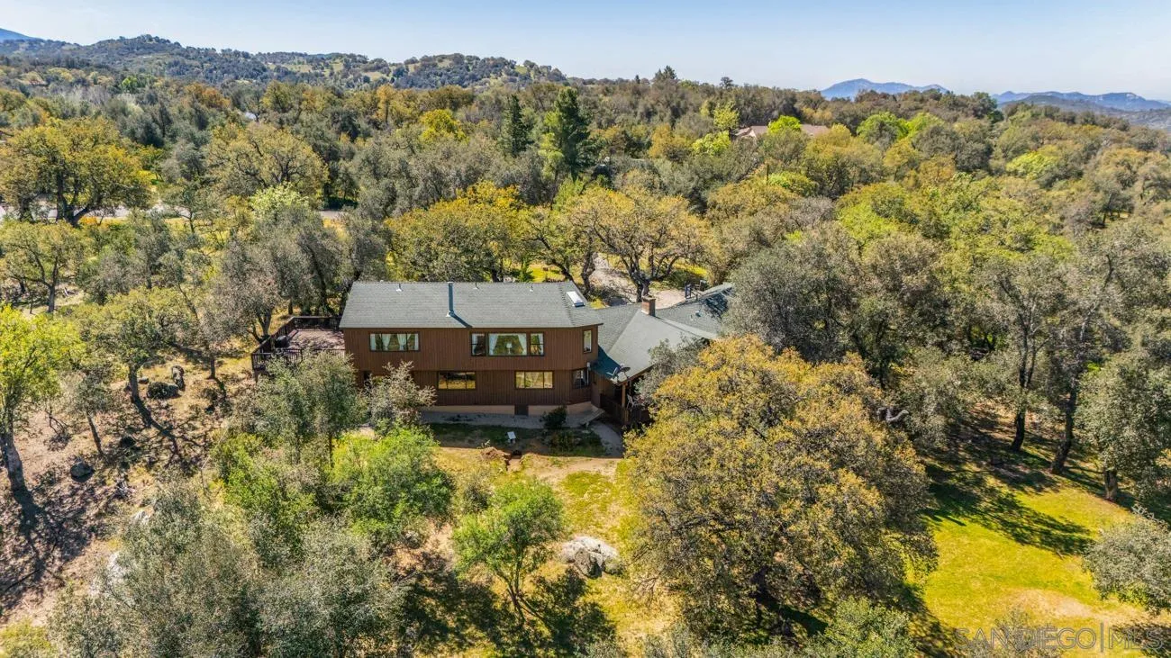 https://cdn.realtyfeed.com/cdn/127/260006776/022cdb7156776394d51d0335e49dfbfb.webp