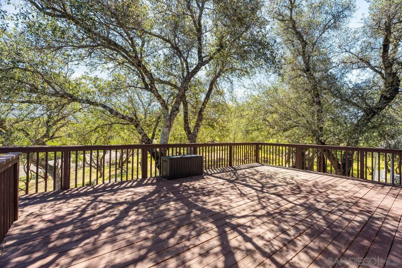 https://cdn.realtyfeed.com/cdn/127/260006776/266a48589f5a499f58492901cfab0147.webp