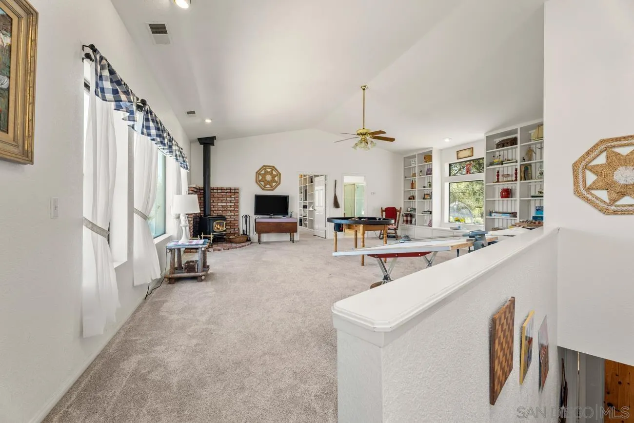 https://cdn.realtyfeed.com/cdn/127/260006776/7696fd6668ab572fe61da3a410661b92.webp