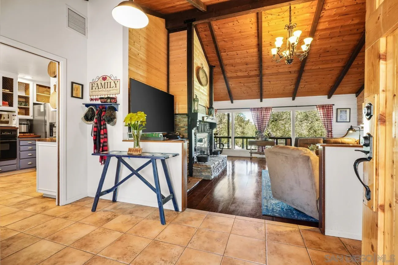 https://cdn.realtyfeed.com/cdn/127/260006776/8e28e46070270c42beace182393e3ed5.webp