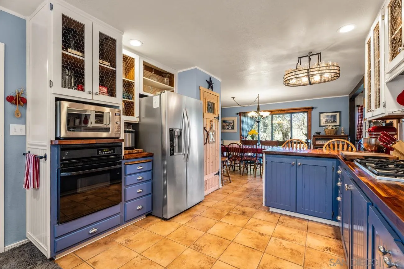 https://cdn.realtyfeed.com/cdn/127/260006776/da2a824623775e22f7251097be23e3fc.webp