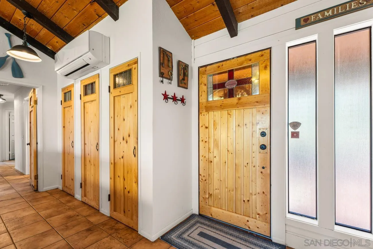 https://cdn.realtyfeed.com/cdn/127/260006776/f235ad189f186440d8cb079047443686.webp