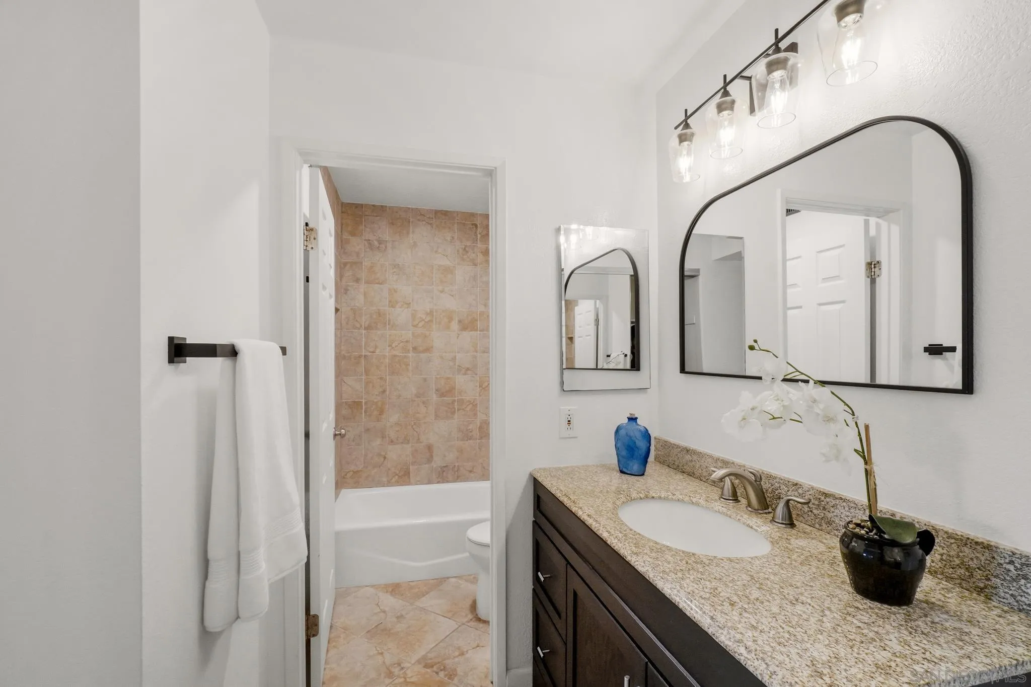 Photo #23: 260006791 Listing: Photo #23