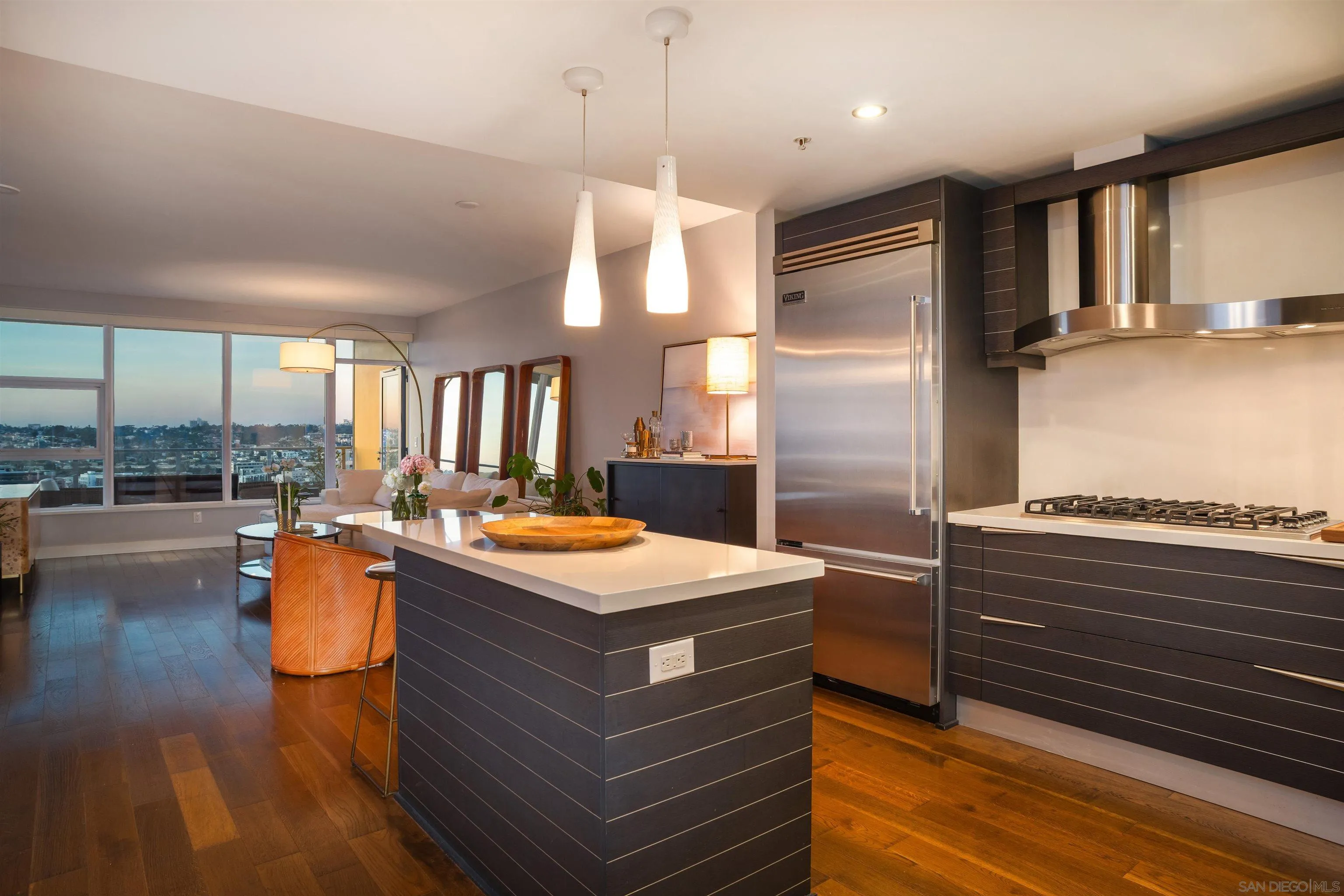 https://cdn.realtyfeed.com/cdn/127/260006796/29a72c00acc86e70d0aae62fdd3b931e.webp