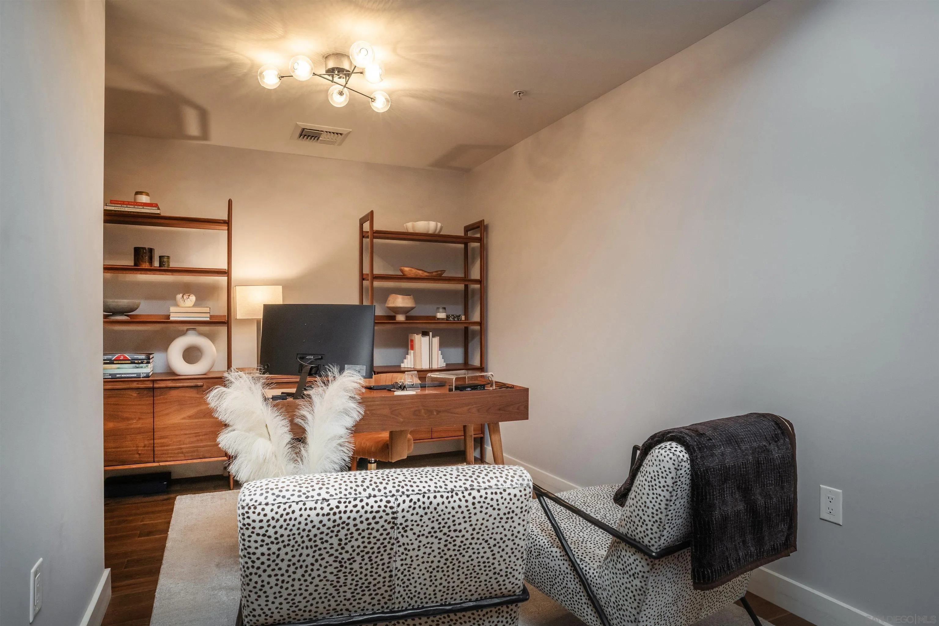 https://cdn.realtyfeed.com/cdn/127/260006796/3f5349b58574ed887ee29a395bc6f09d.webp