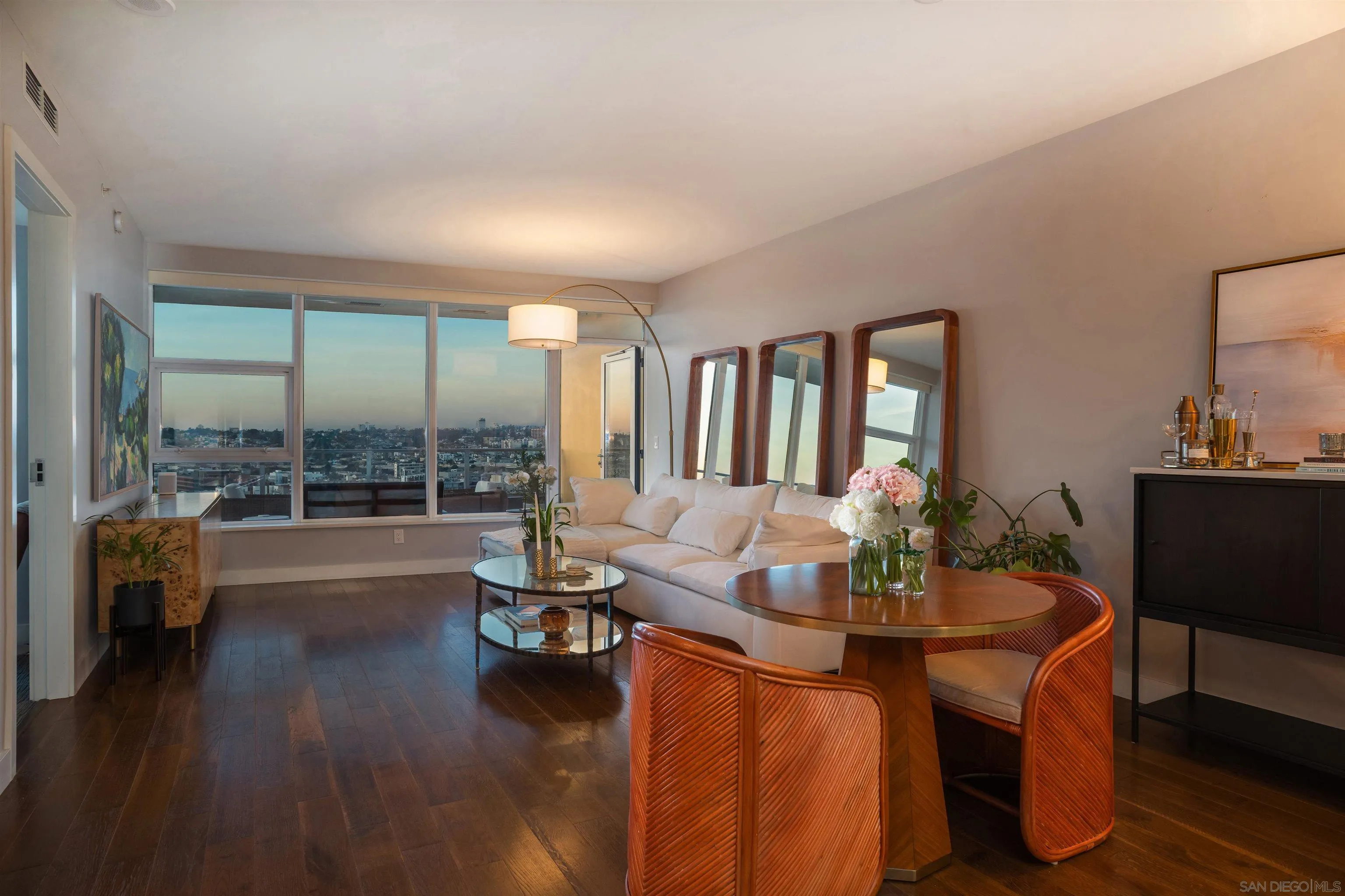 https://cdn.realtyfeed.com/cdn/127/260006796/4be9ddae49aaaa59f51f6c1a6294f039.webp