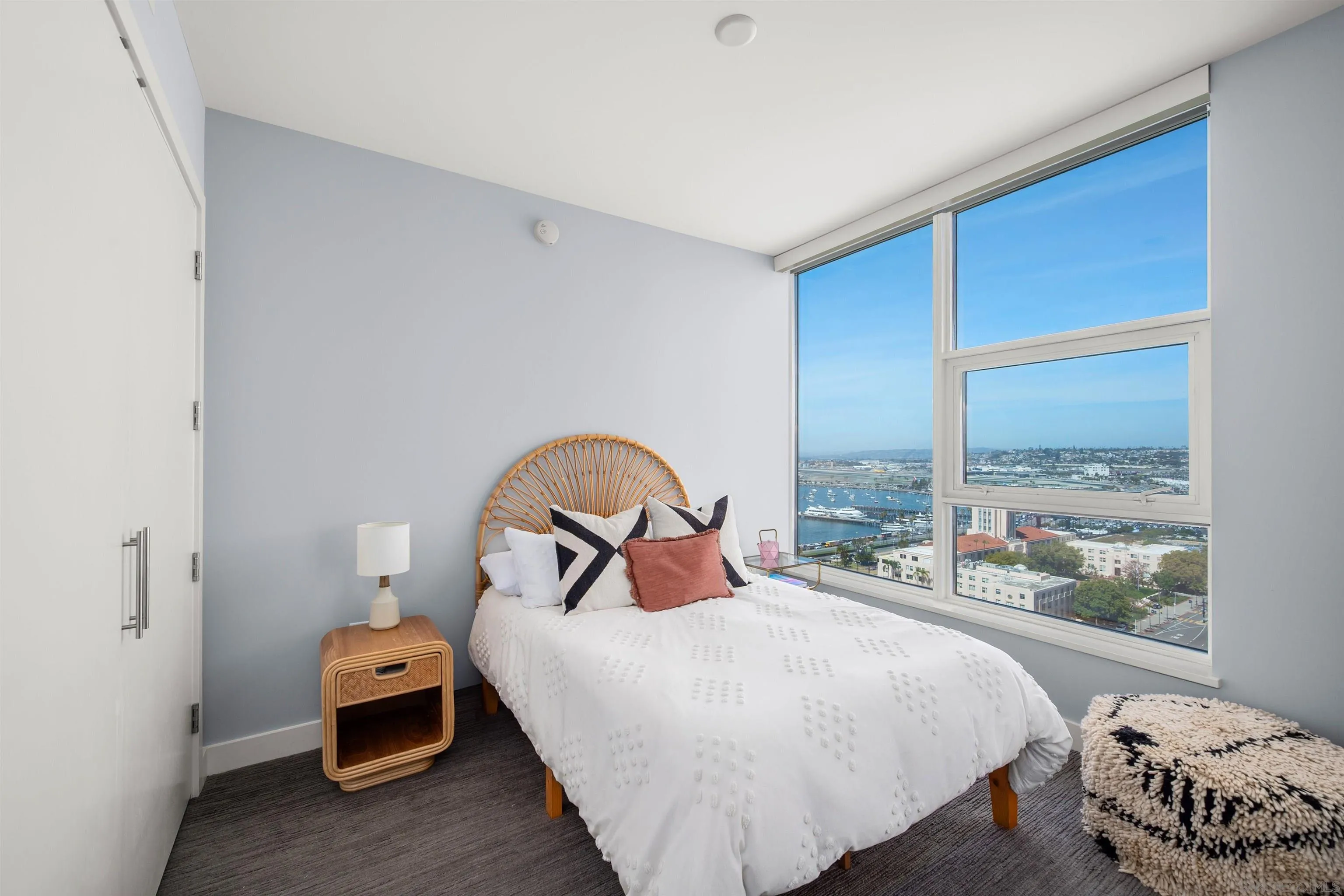 https://cdn.realtyfeed.com/cdn/127/260006796/71805b25225d29a1e8ee8c7a3891791e.webp