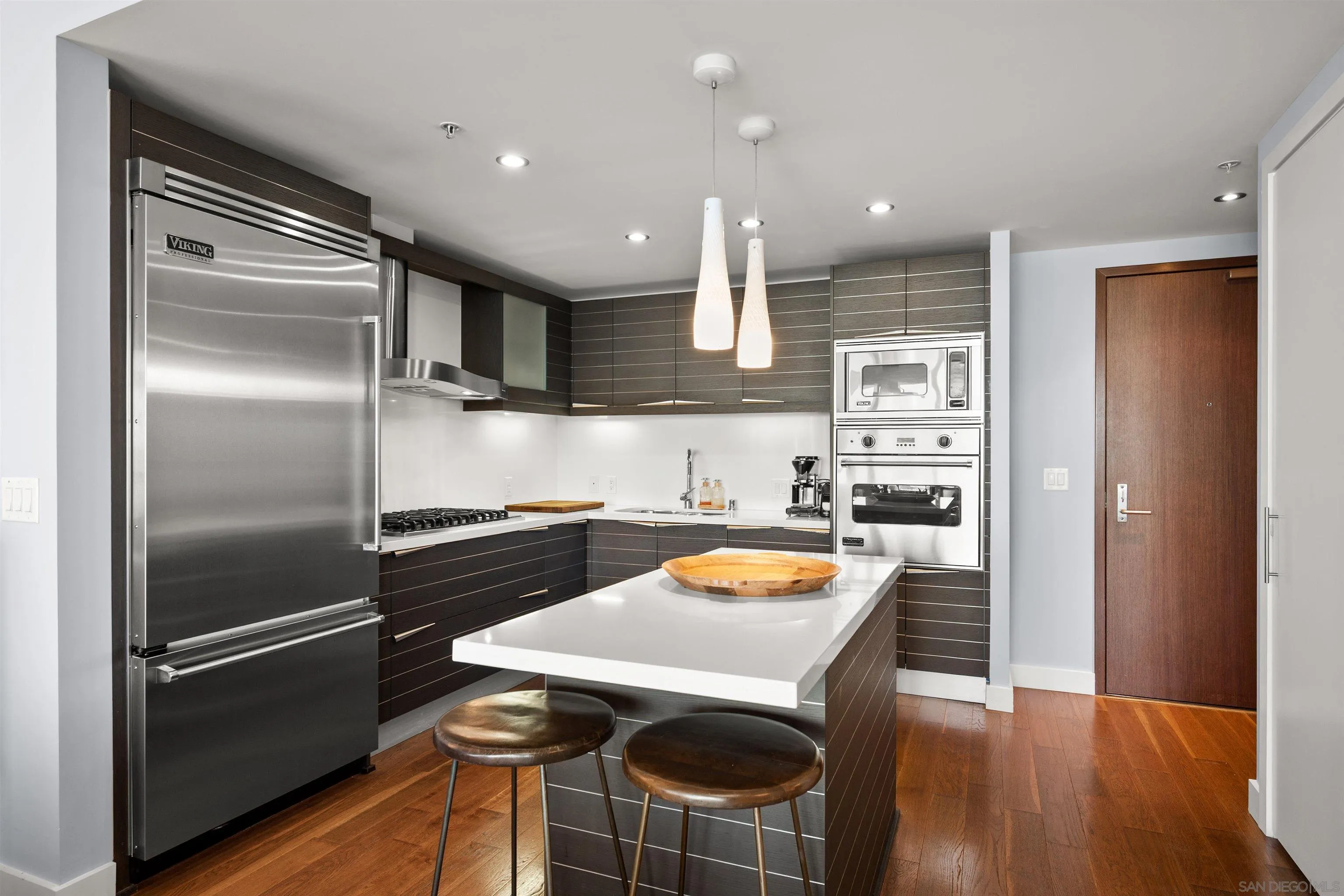 https://cdn.realtyfeed.com/cdn/127/260006796/995051c1de609767951b3e111ae1bc52.webp