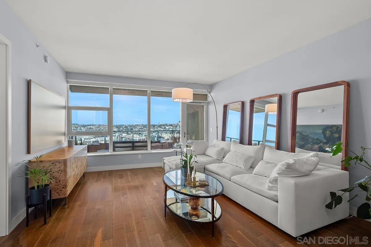 https://cdn.realtyfeed.com/cdn/127/260006796/acb33663e6365ec169973dd02445a496.webp