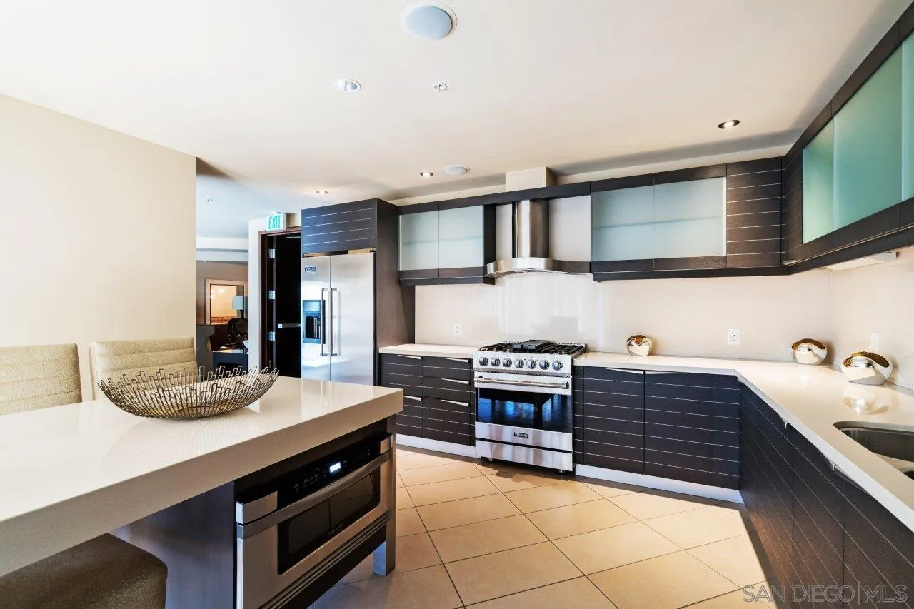 https://cdn.realtyfeed.com/cdn/127/260006796/ae78789de1e7114808d21ad7d8a9658c.webp