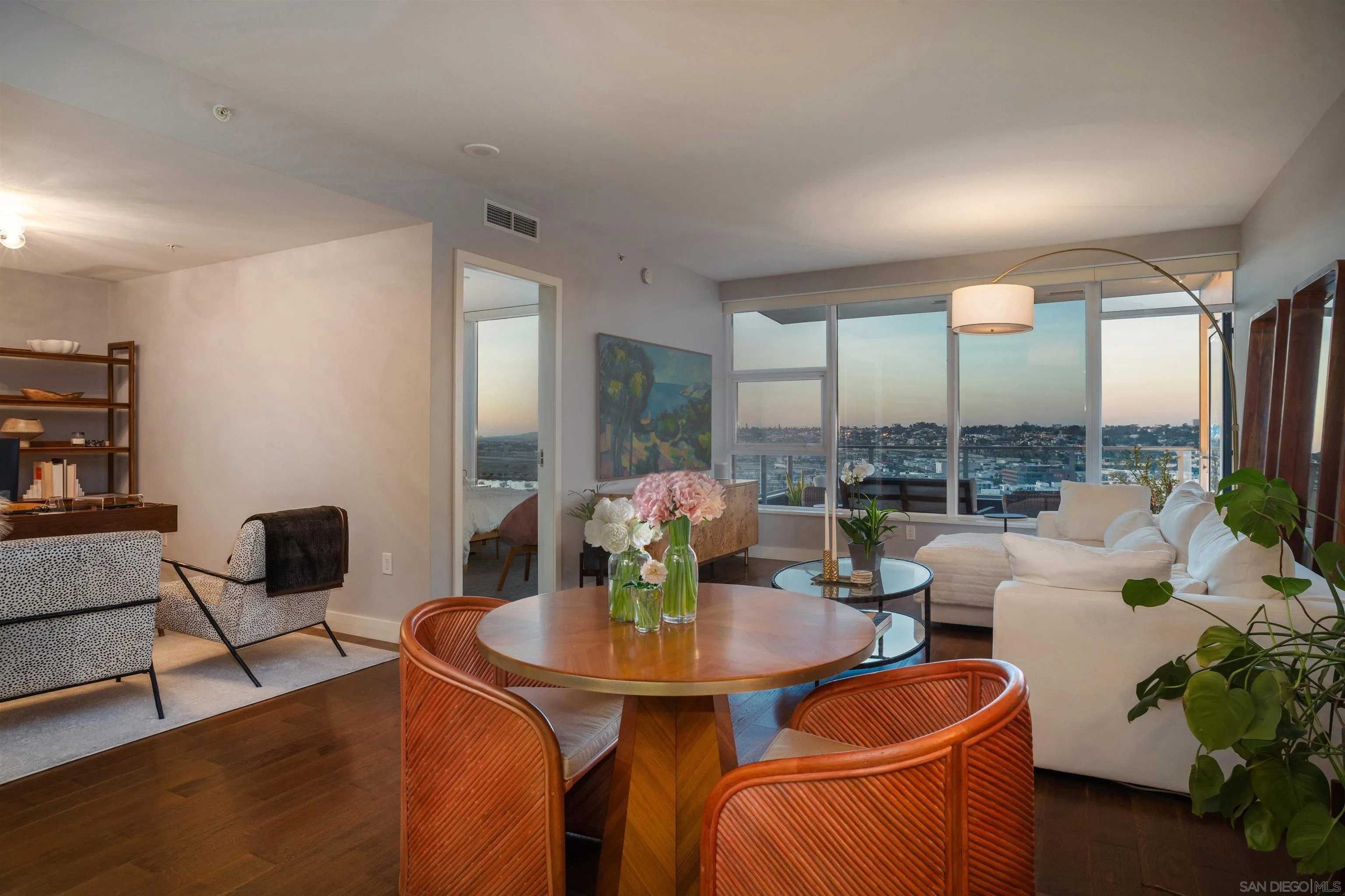 https://cdn.realtyfeed.com/cdn/127/260006796/bcc5e49592b27113511c89565f7948b9.webp