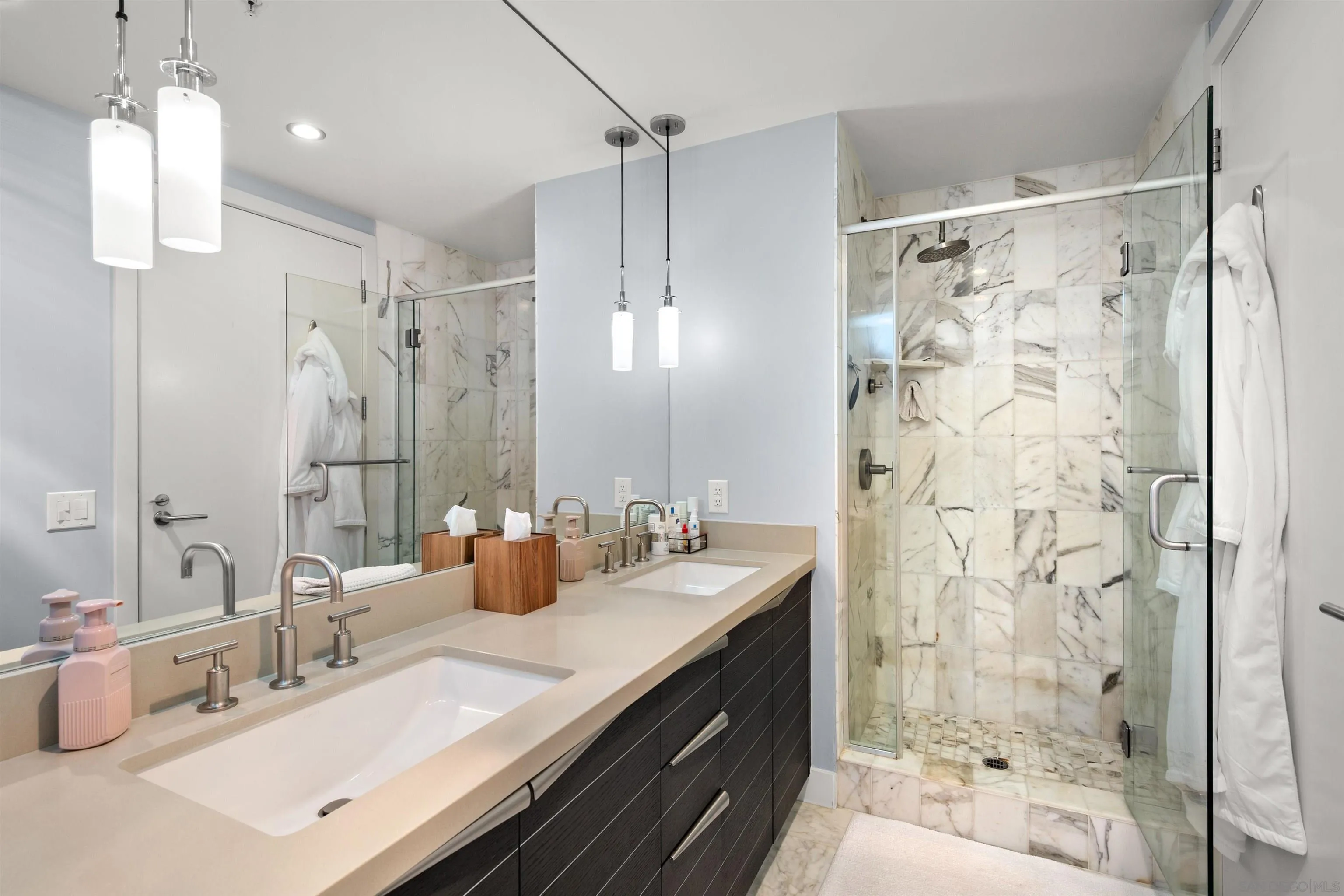 https://cdn.realtyfeed.com/cdn/127/260006796/fd86e93c9da2680208380e925597f299.webp