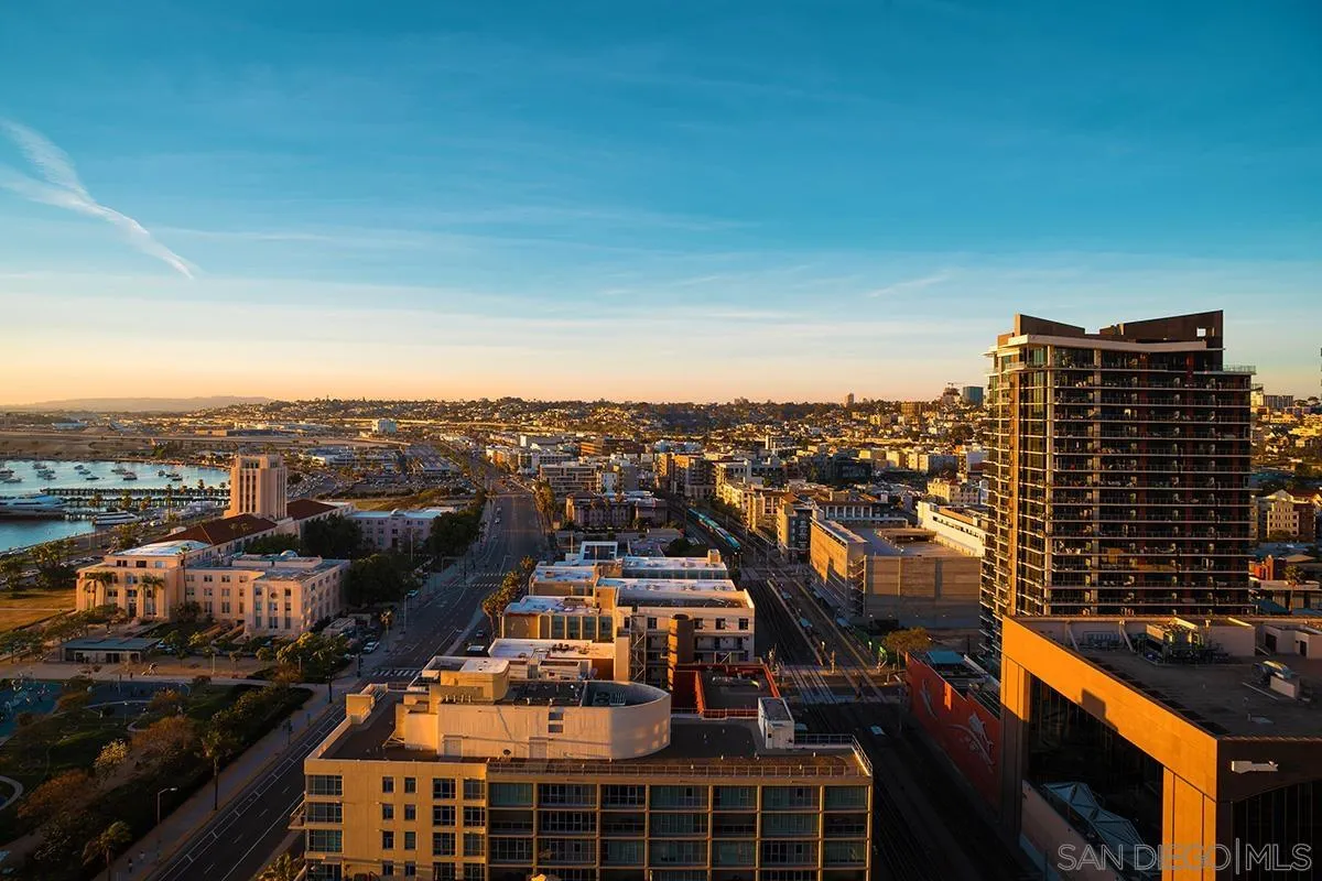 https://cdn.realtyfeed.com/cdn/127/260006796/fe45ed59362eb13dcc32e881afed3818.webp