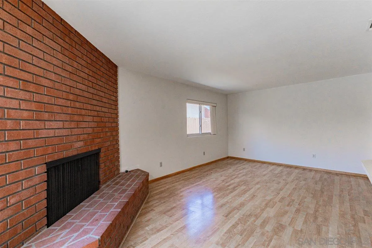 https://cdn.realtyfeed.com/cdn/127/260006799/a38360396de297f134dd39d2f00664f0.webp