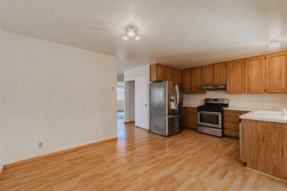 https://cdn.realtyfeed.com/cdn/127/260006799/ea6f7ec10b143eb4998983d0a498b175.webp