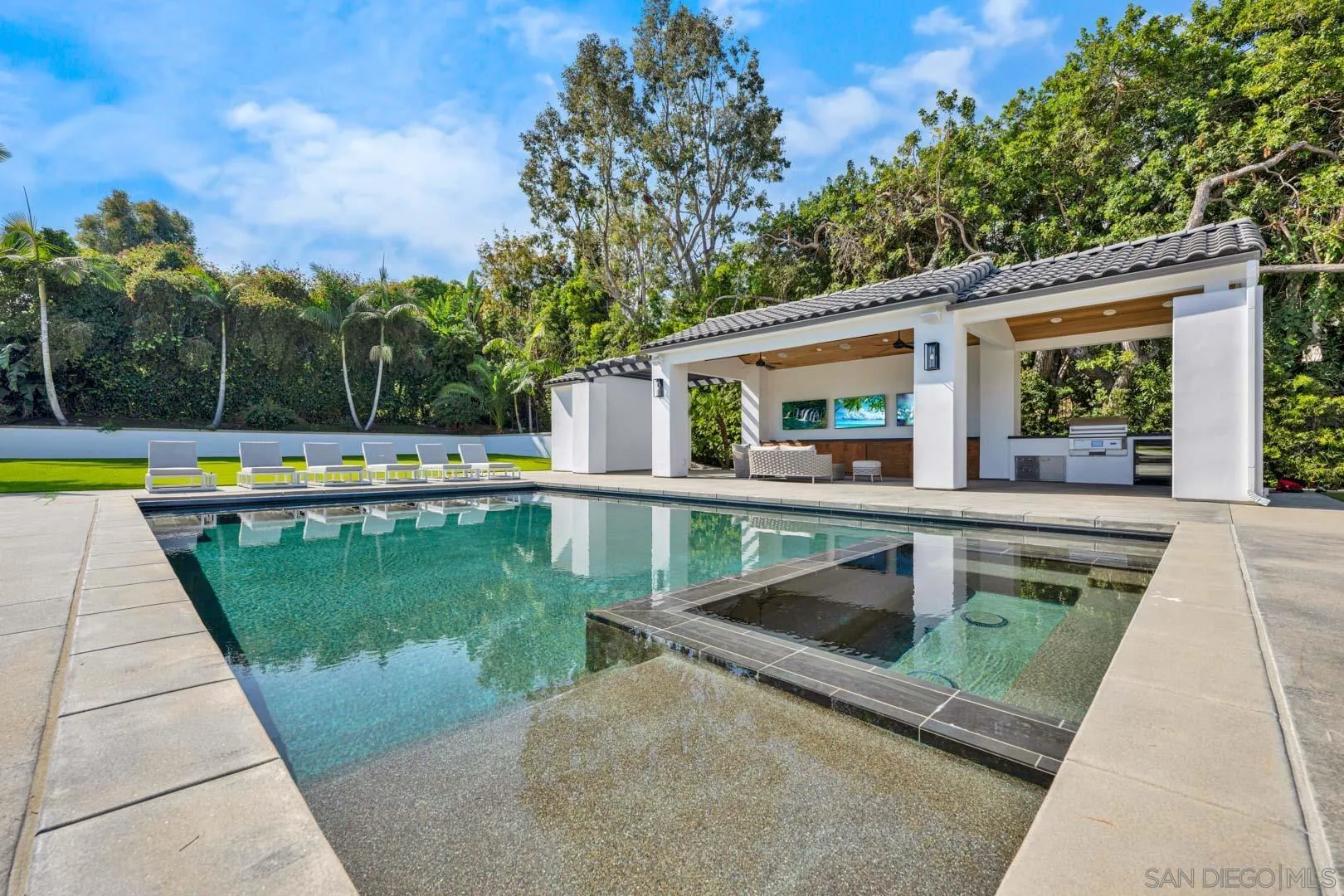 https://cdn.realtyfeed.com/cdn/127/260006800/47836d3792d904f4a474c80bc6ef9ee6.webp