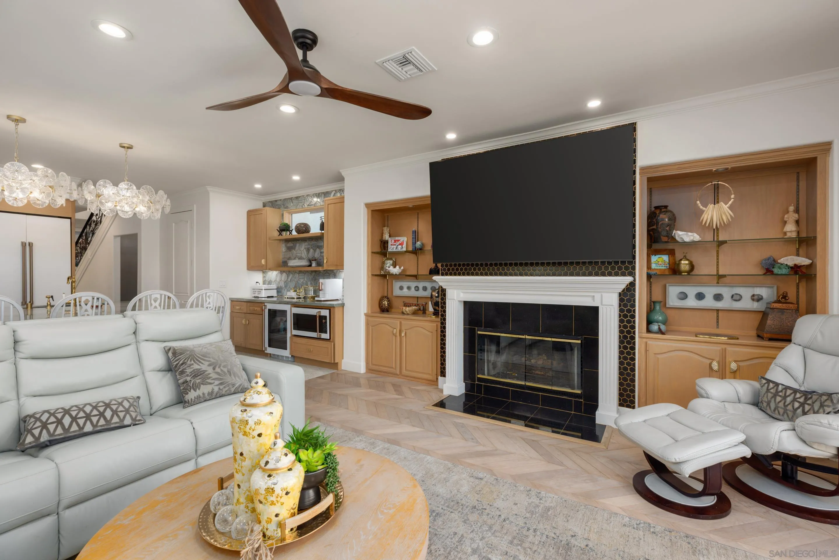 https://cdn.realtyfeed.com/cdn/127/260006801/f158291c8c8572eb3c56fc101a2c9b91.webp