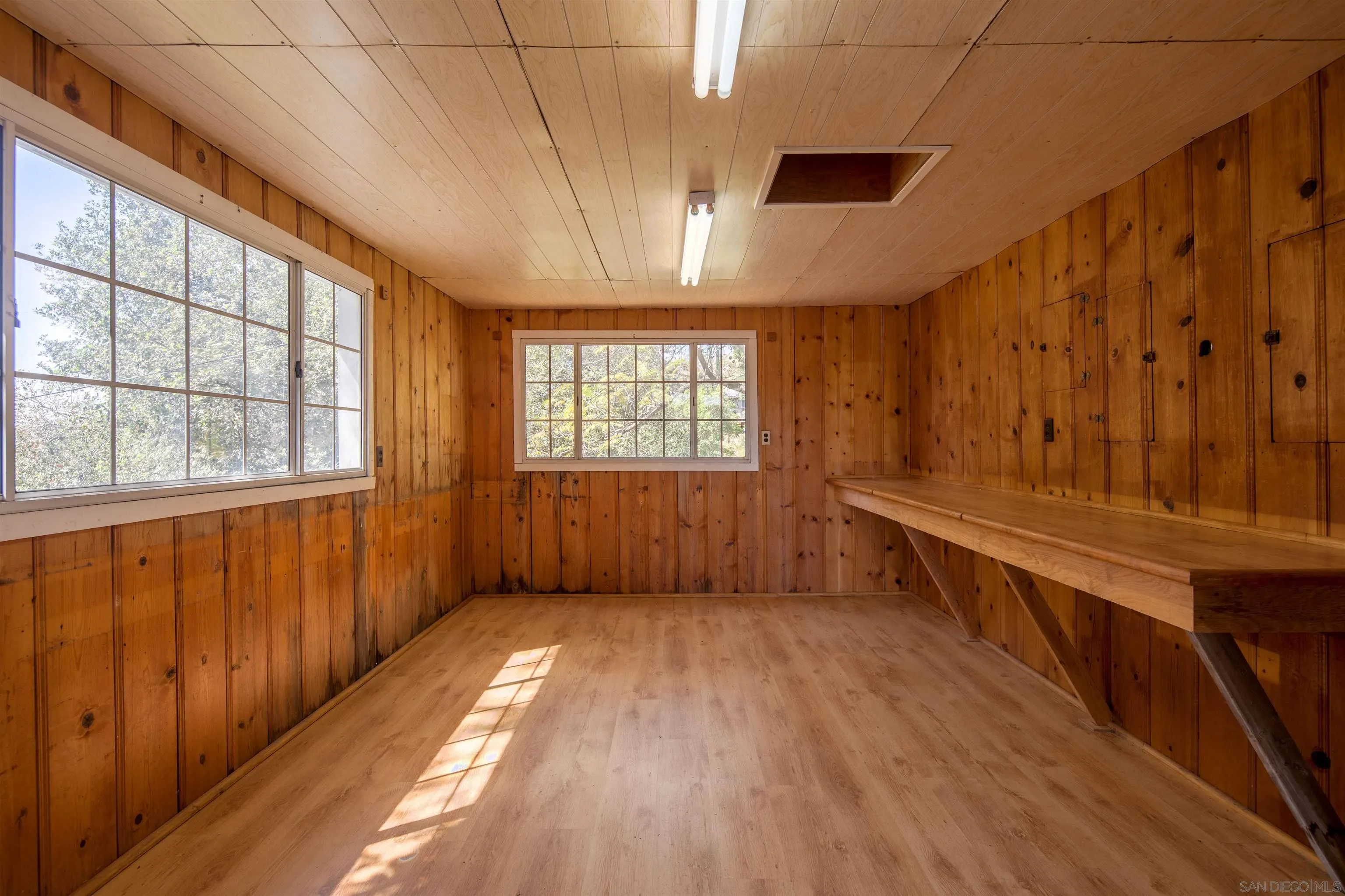 https://cdn.realtyfeed.com/cdn/127/260006804/26e3c22216e616fd7105c3c854f3a40e.webp